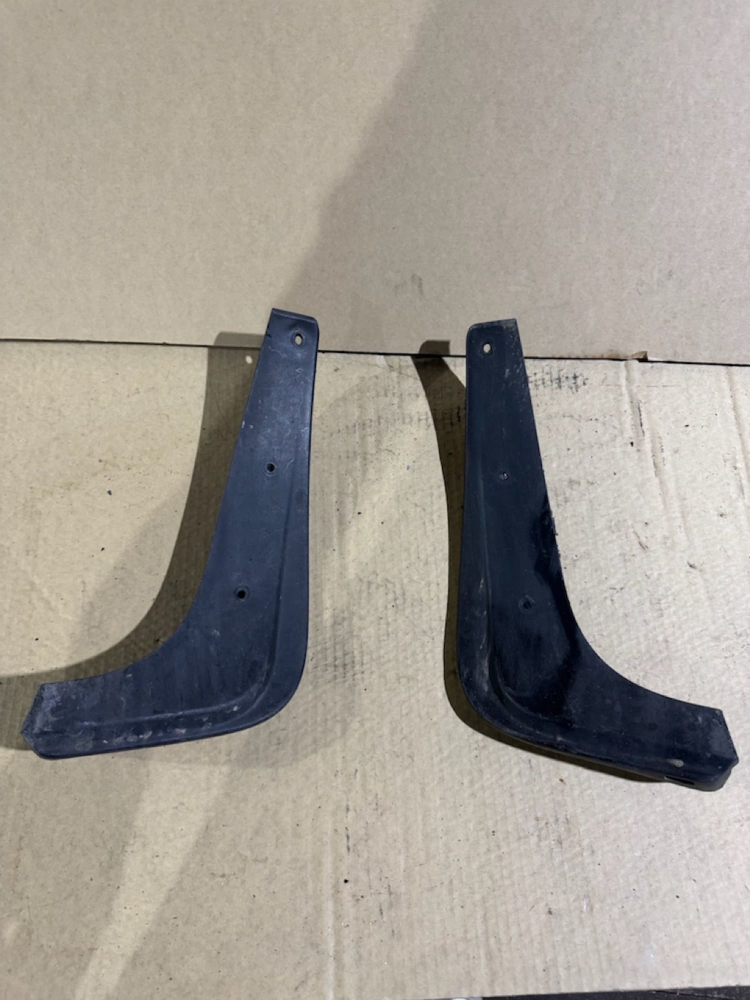 https://ycs.partsauto.market/partsauto-images/thmbs/userImages/a486c87f8955b6e25f9185efee619899/part/c3e06e23-cd21-4077-a677-c9359bdc604d_1786655554345.jpg