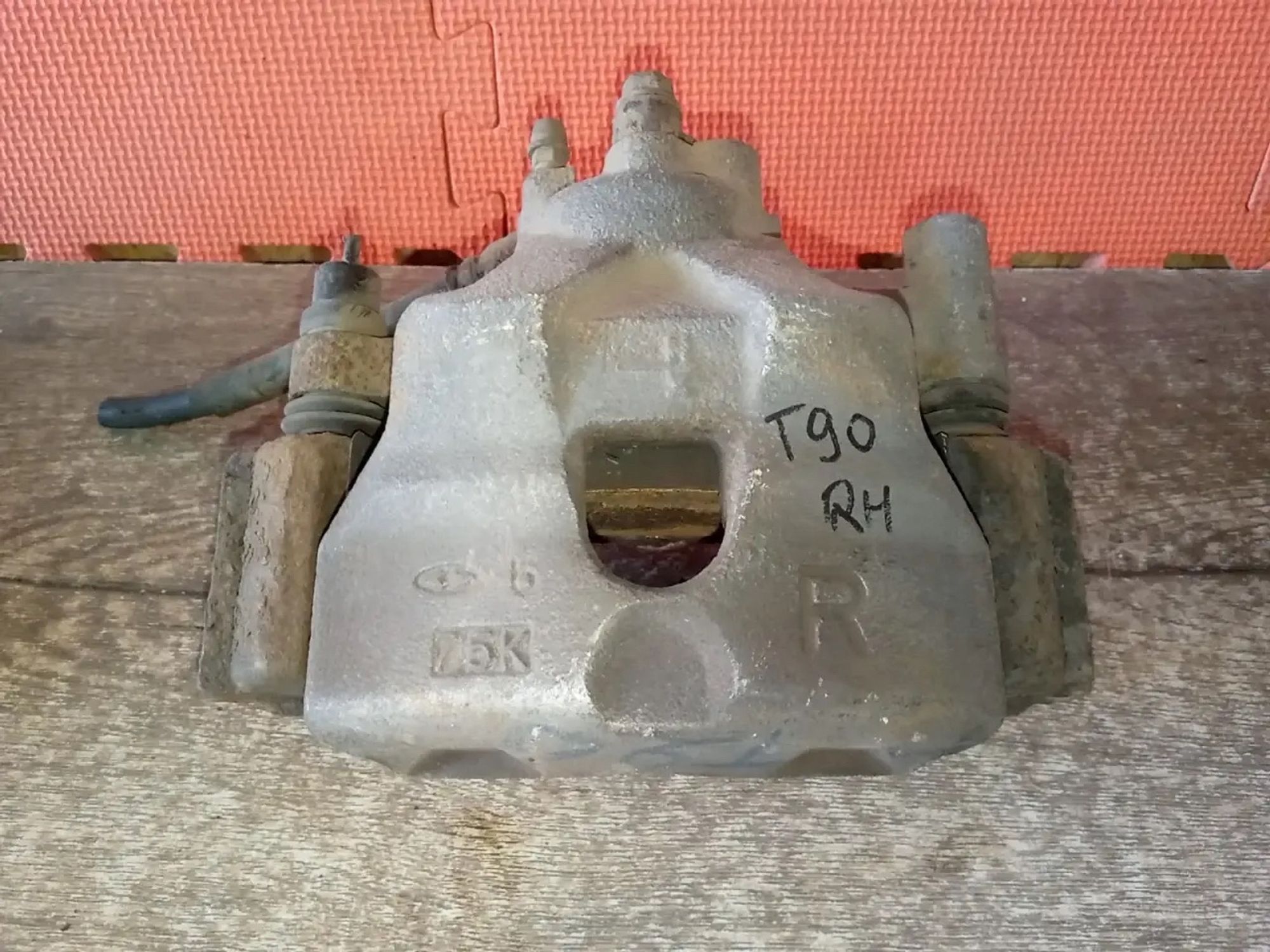 https://ycs.partsauto.market/partsauto-images/thmbs/userImages/a486c87f8955b6e25f9185efee619899/part/c4436a32-55f4-4d76-8fc2-7da1bd562e12_1780044070804.jpg