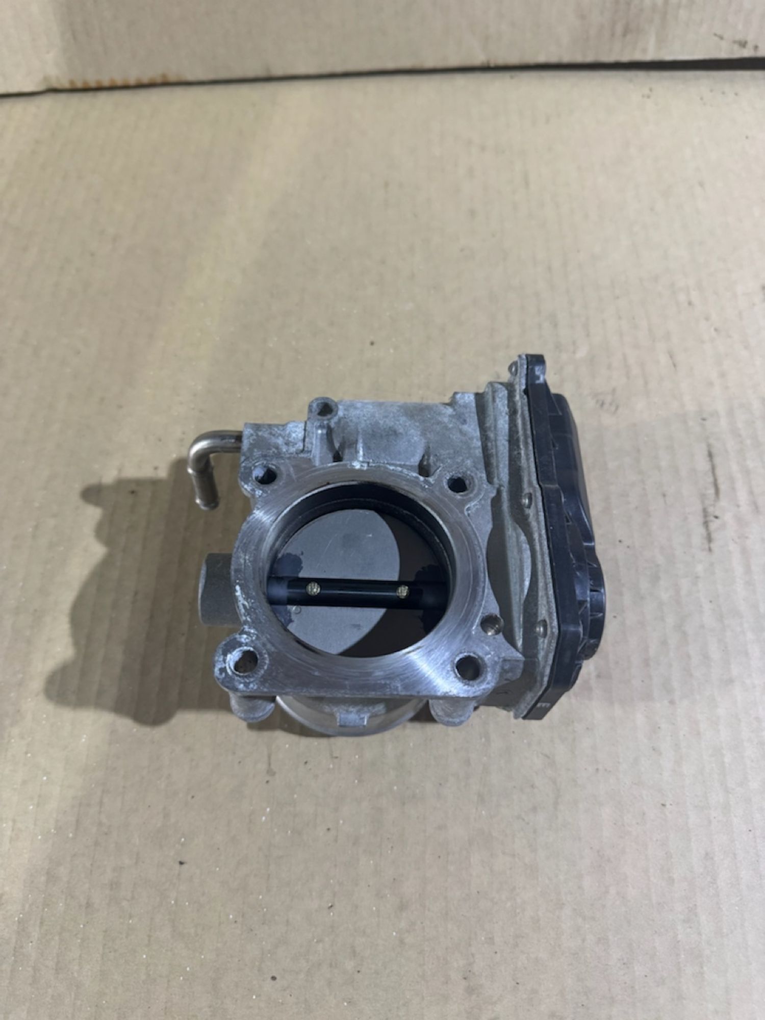 https://ycs.partsauto.market/partsauto-images/thmbs/userImages/a486c87f8955b6e25f9185efee619899/part/c4e31a8e-ceb2-4742-8291-84bc30d03a94_1784622860389.jpg