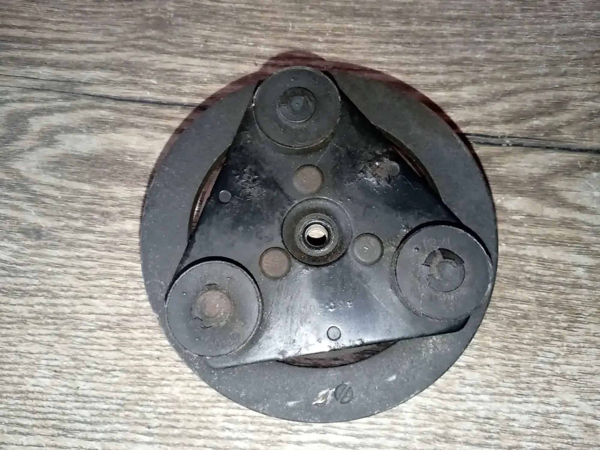 https://ycs.partsauto.market/partsauto-images/thmbs/userImages/a486c87f8955b6e25f9185efee619899/part/c56ea5e0-0eb5-4fb1-b1a2-8283beb3f9d7_1784902615597.jpg