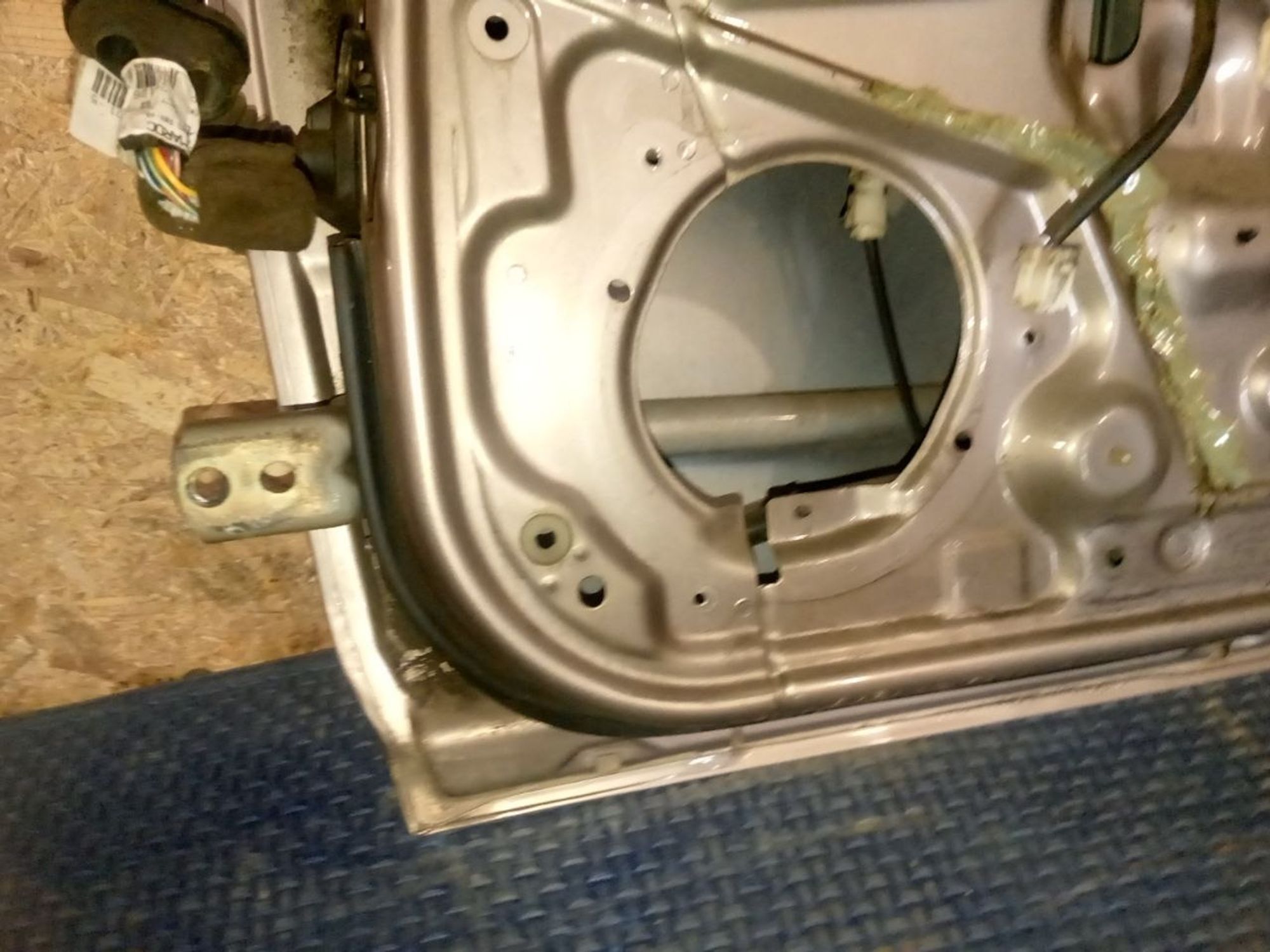 https://ycs.partsauto.market/partsauto-images/thmbs/userImages/a486c87f8955b6e25f9185efee619899/part/c641f2eb-112c-4b57-929d-218ddd60b10a_1775856543491.jpg