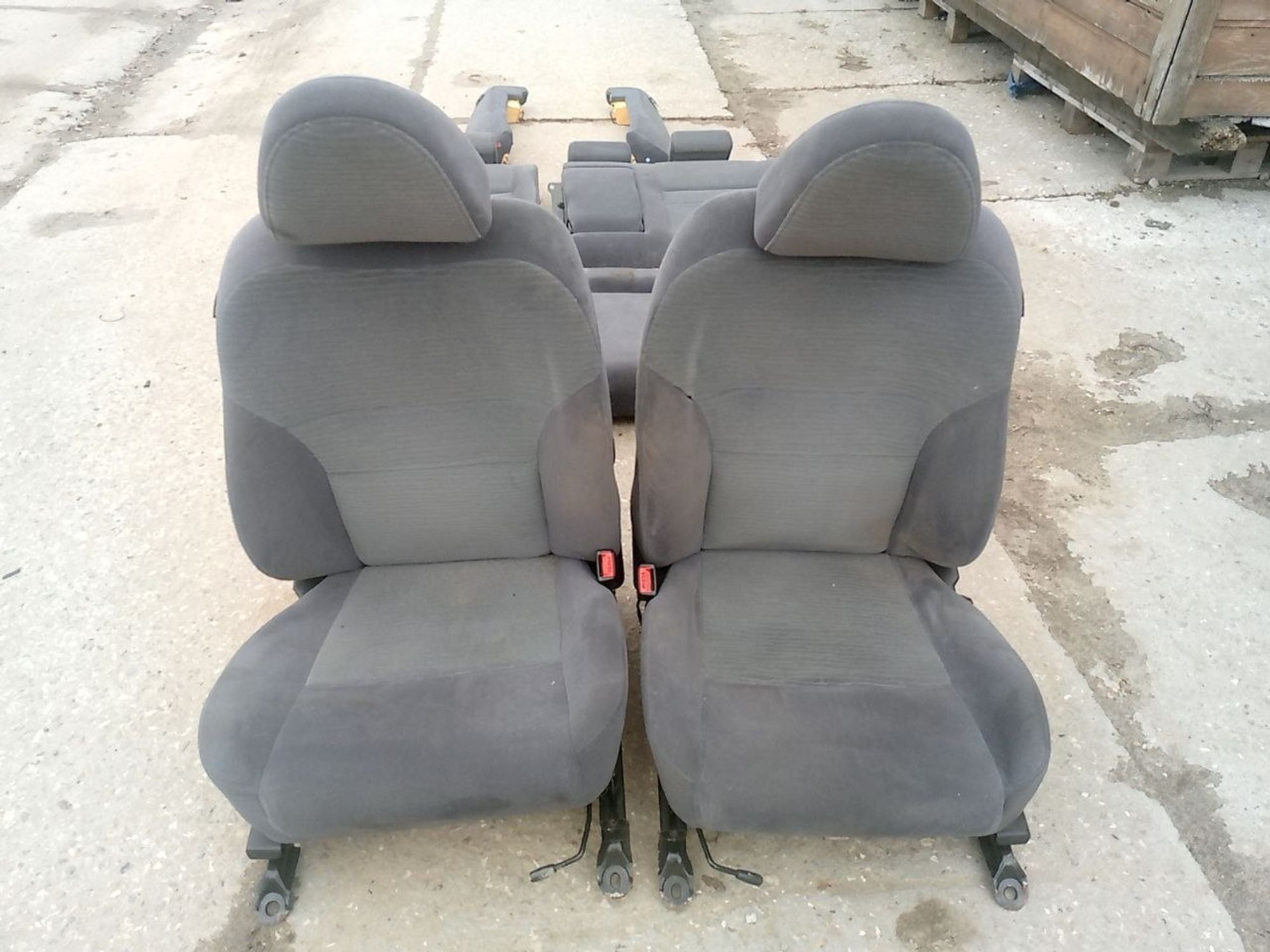 https://ycs.partsauto.market/partsauto-images/thmbs/userImages/a486c87f8955b6e25f9185efee619899/part/c74285ed-dd33-427b-a02d-928b089c4317_1775856378940.jpg