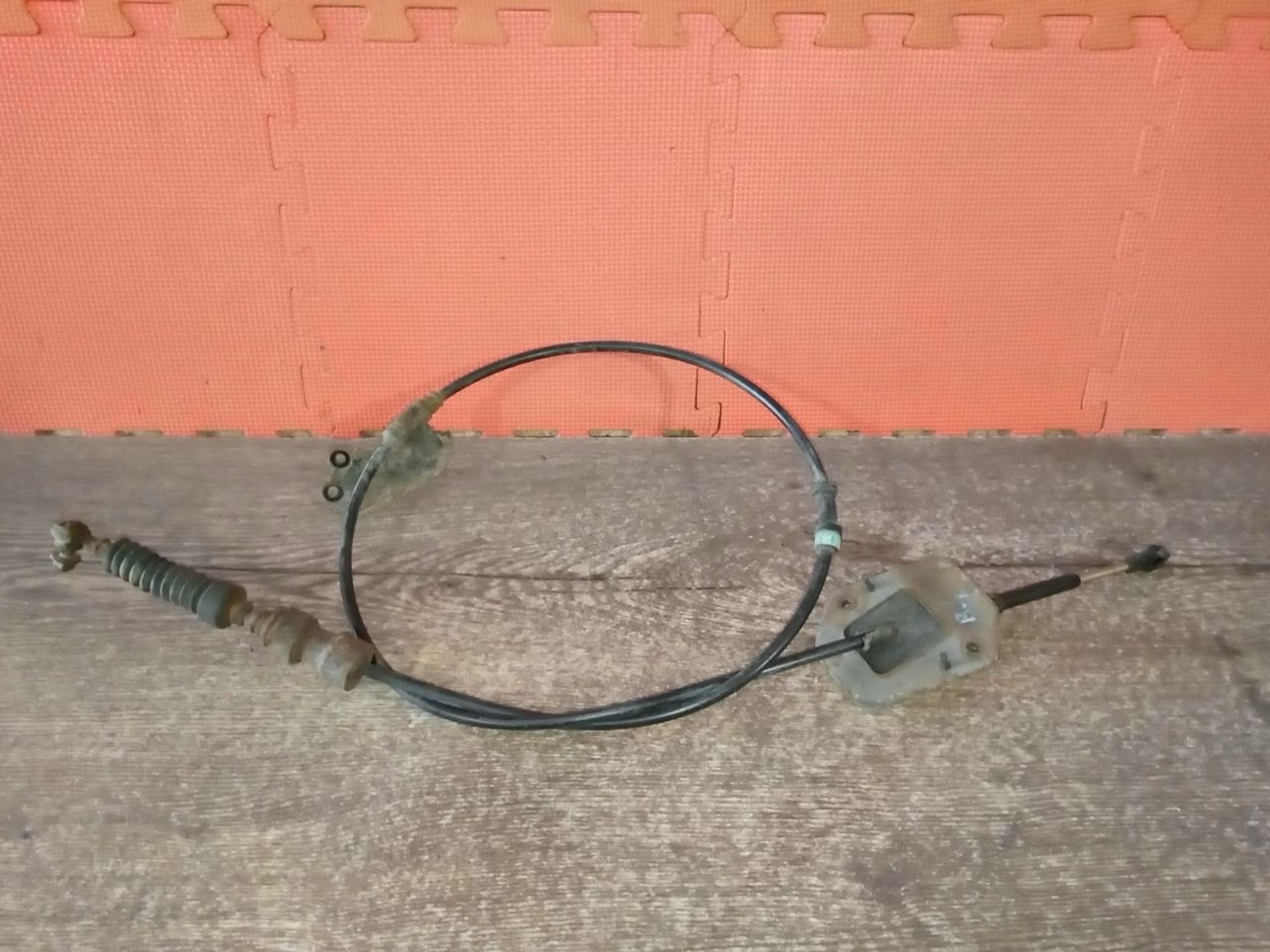 https://ycs.partsauto.market/partsauto-images/thmbs/userImages/a486c87f8955b6e25f9185efee619899/part/c7e12839-b2d2-4da1-91cd-2b19285dc36b_1775856162965.jpg