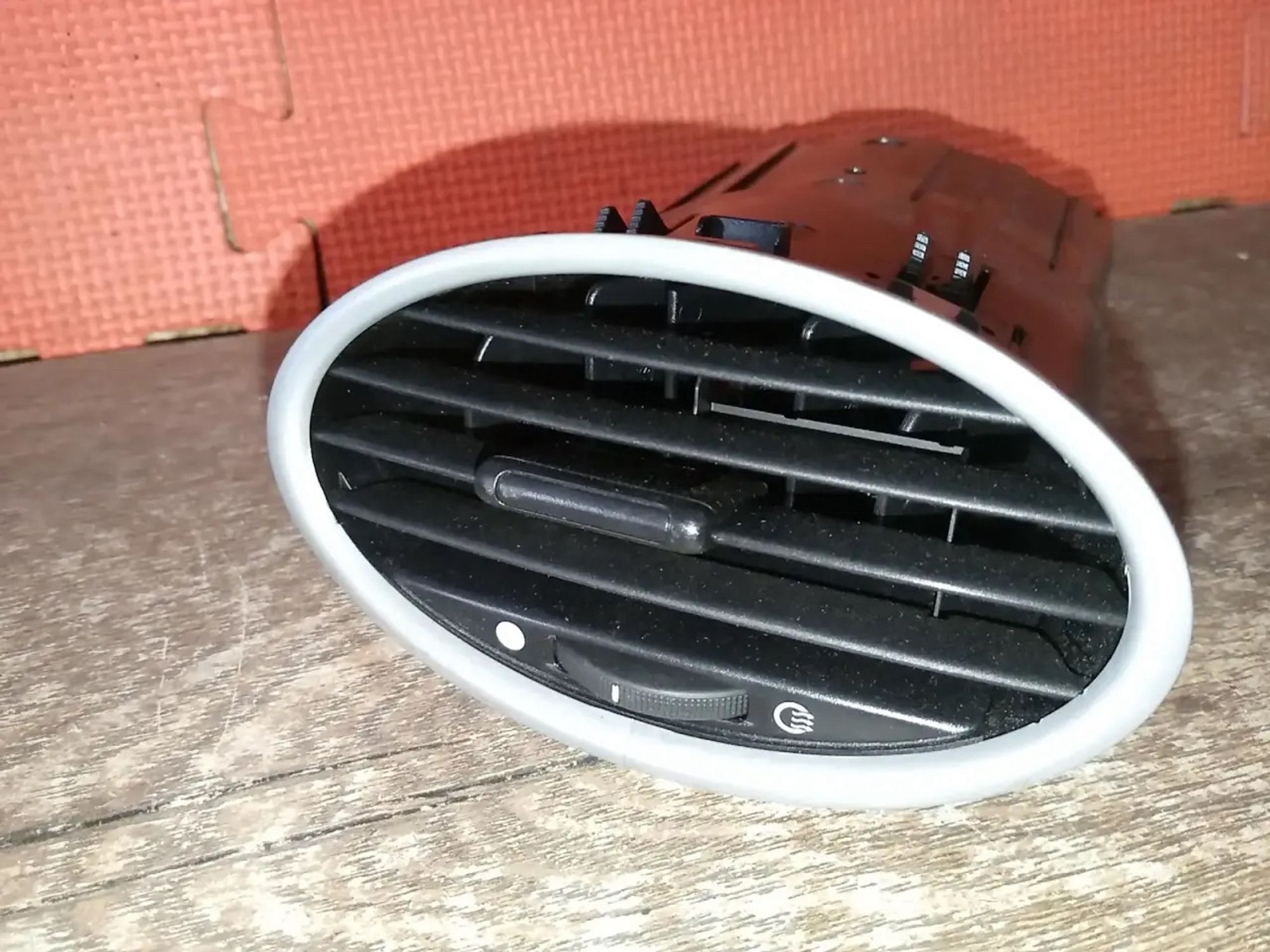 https://ycs.partsauto.market/partsauto-images/thmbs/userImages/a486c87f8955b6e25f9185efee619899/part/cb60b5ca-0c2e-4e31-9ac8-e3f4e85c2eef_1778603580671.jpg