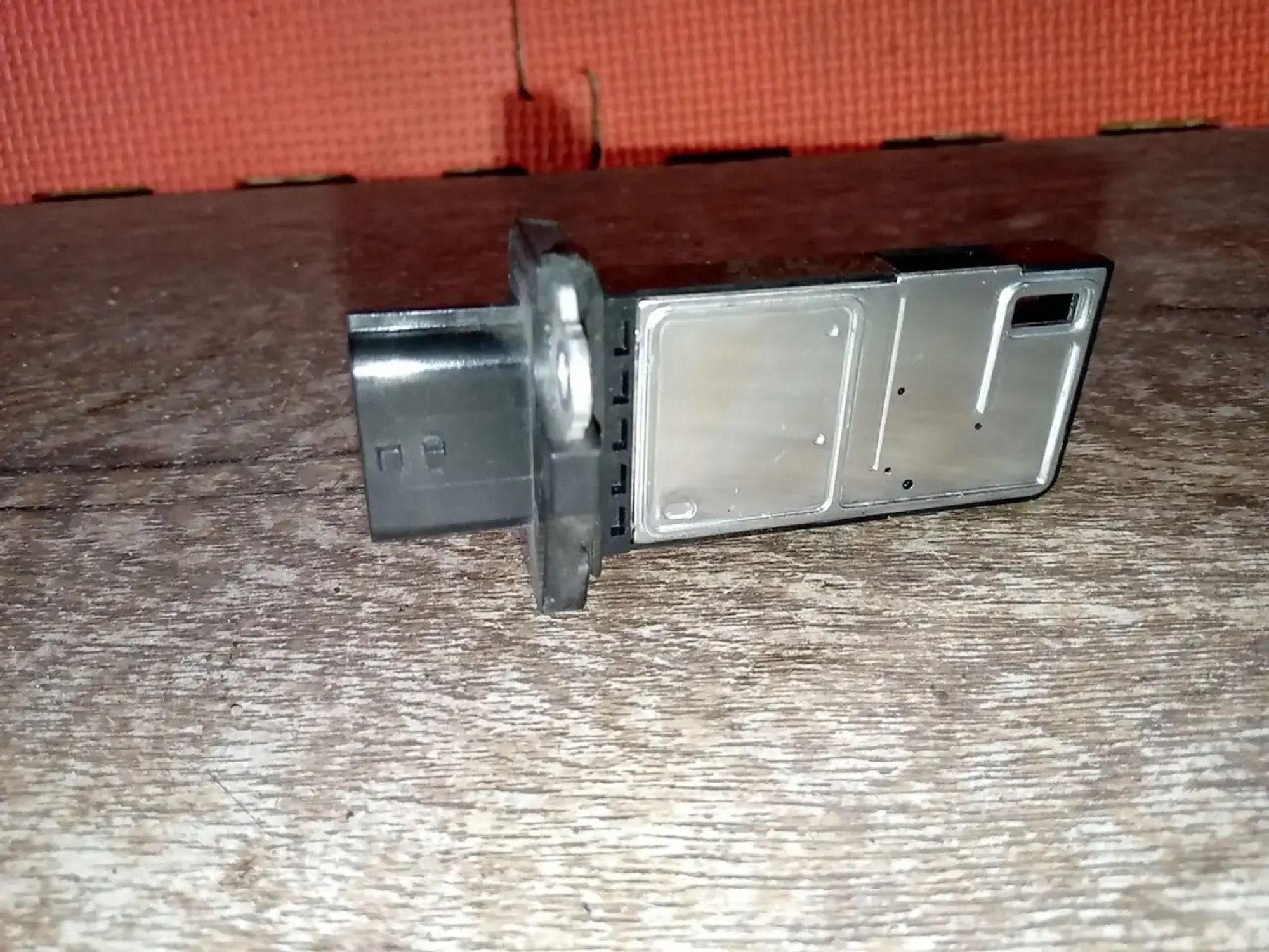 https://ycs.partsauto.market/partsauto-images/thmbs/userImages/a486c87f8955b6e25f9185efee619899/part/cc2195f4-167e-4298-8351-491a1e2eb94a_1779344437082.jpg