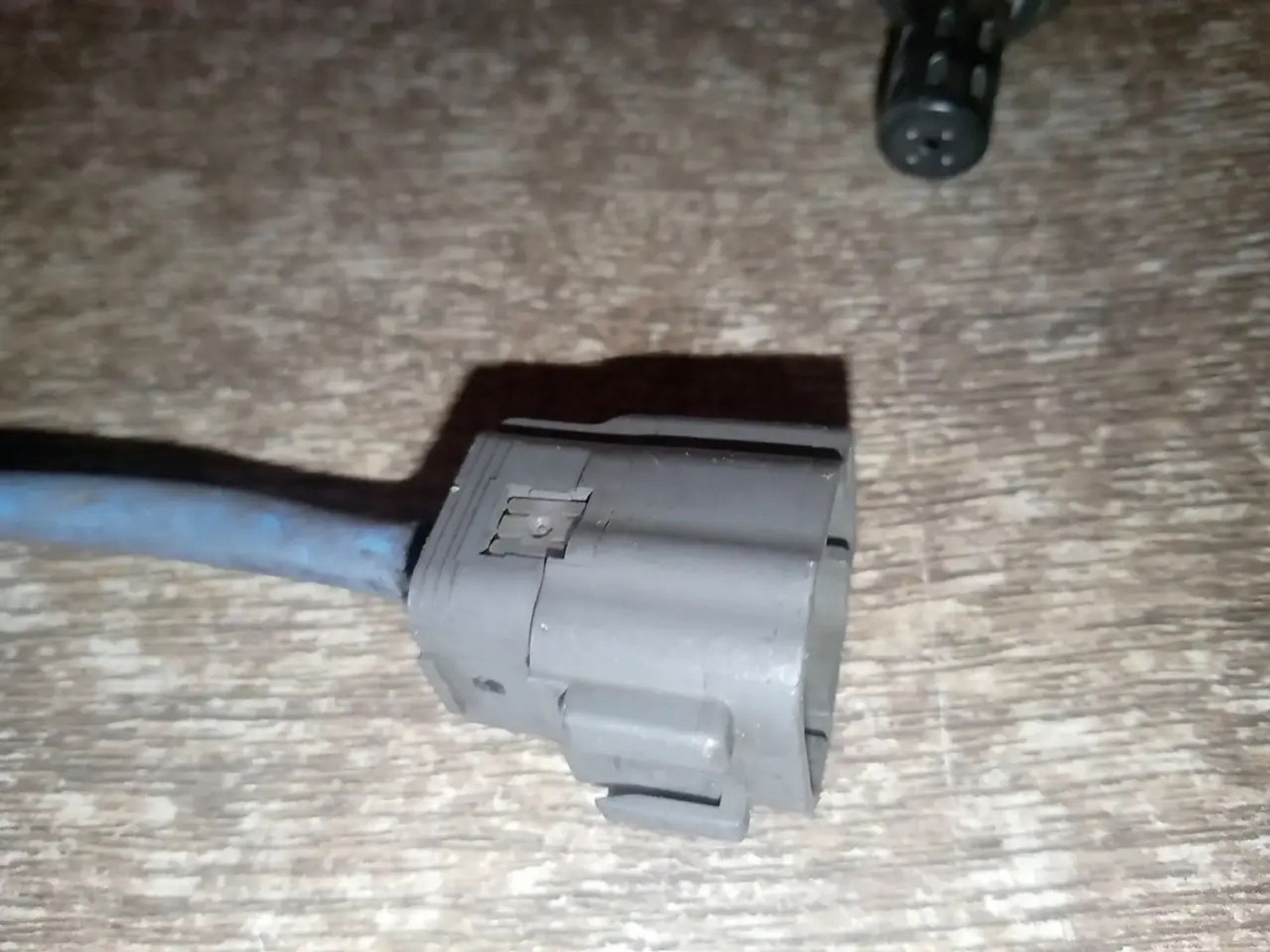 https://ycs.partsauto.market/partsauto-images/thmbs/userImages/a486c87f8955b6e25f9185efee619899/part/cd01b993-bb24-4841-8f1d-3ea4e488bbe5_1775854750350.jpg