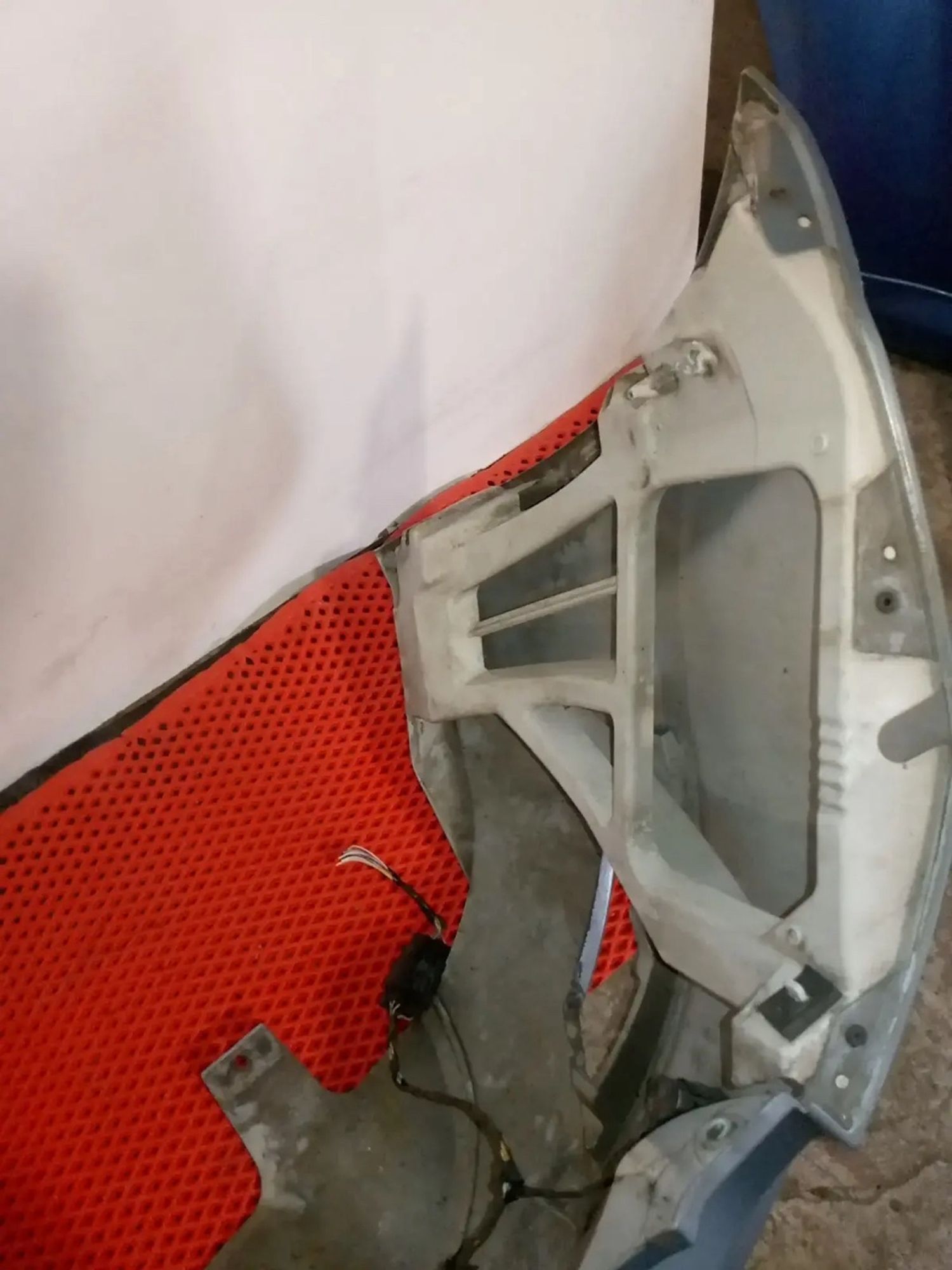 https://ycs.partsauto.market/partsauto-images/thmbs/userImages/a486c87f8955b6e25f9185efee619899/part/d00fc1b2-22da-4074-ac88-35f2adaa1d15_1778190102601.jpg