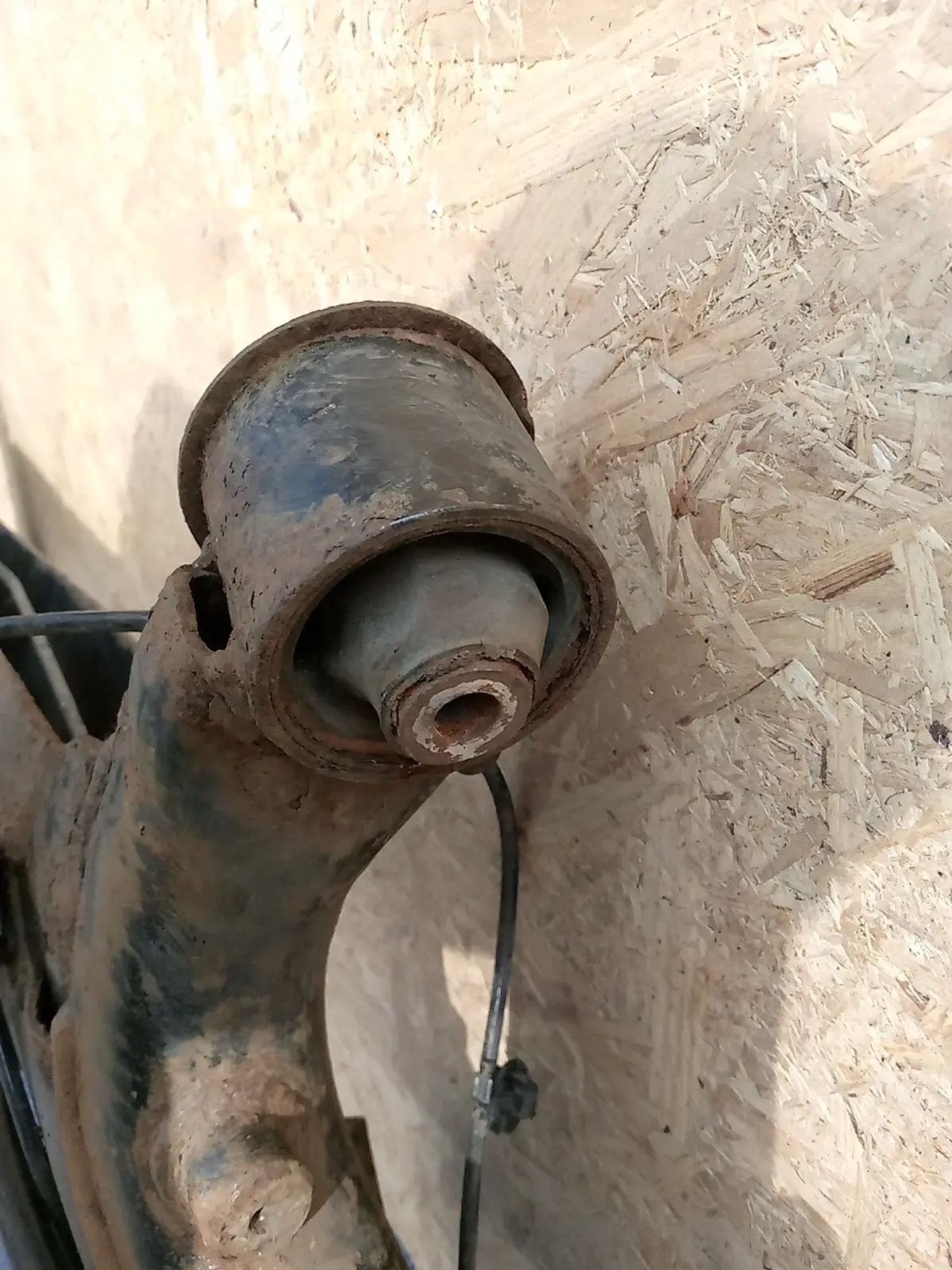 https://ycs.partsauto.market/partsauto-images/thmbs/userImages/a486c87f8955b6e25f9185efee619899/part/d040bede-b3a0-484c-99d6-25188d21d414_1785441527935.jpg