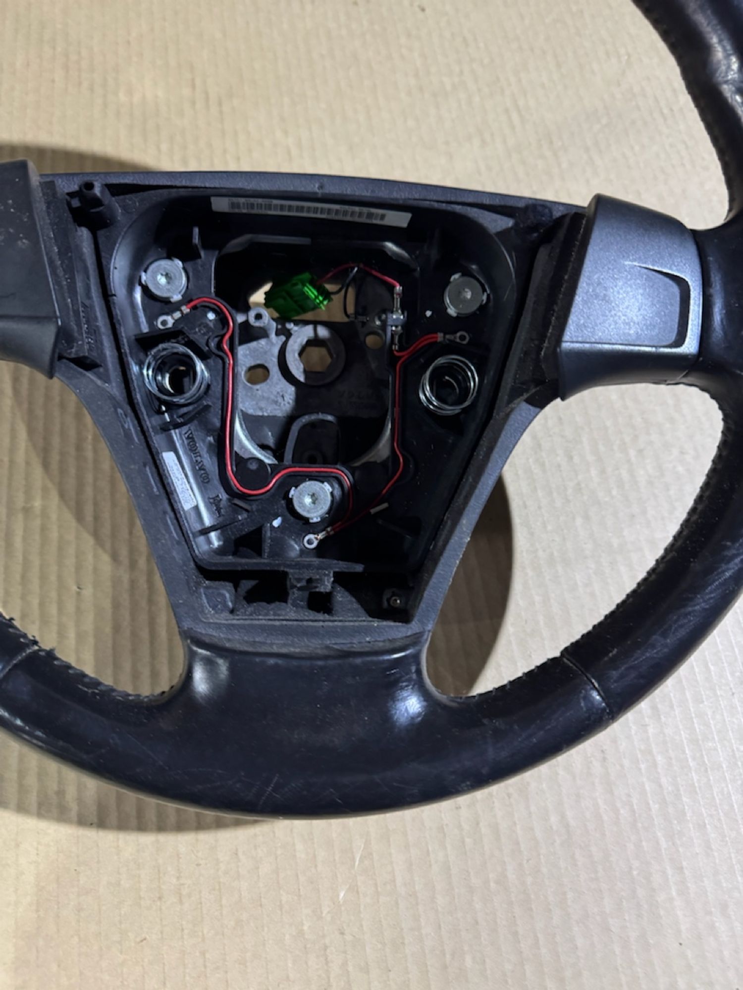 https://ycs.partsauto.market/partsauto-images/thmbs/userImages/a486c87f8955b6e25f9185efee619899/part/d046c8dc-20b6-42d2-be5e-e65384dd6bc3_1784748412995.jpg