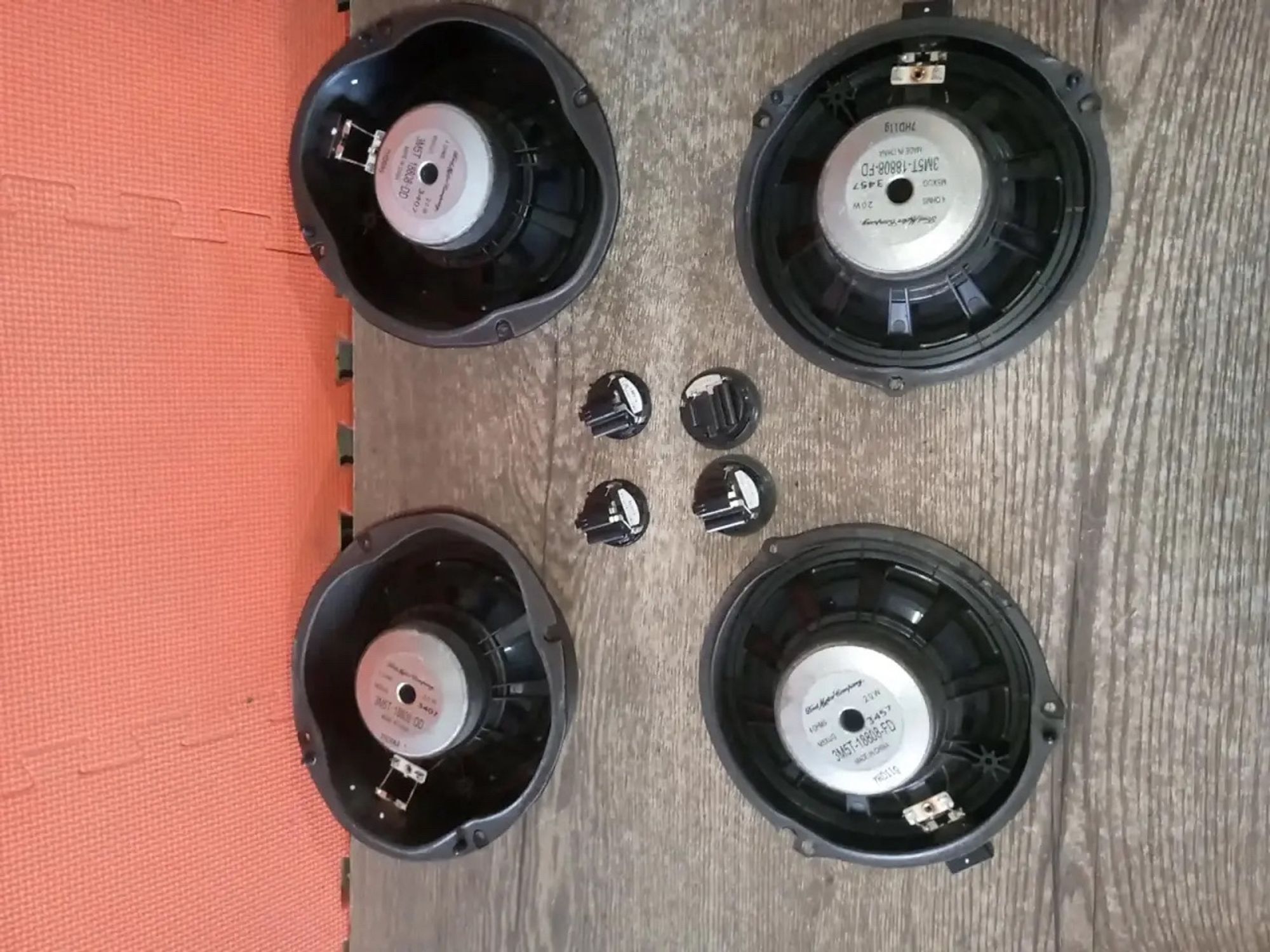 https://ycs.partsauto.market/partsauto-images/thmbs/userImages/a486c87f8955b6e25f9185efee619899/part/d08e19ee-beca-4c79-be19-3b933b634c81_1778653176872.jpg
