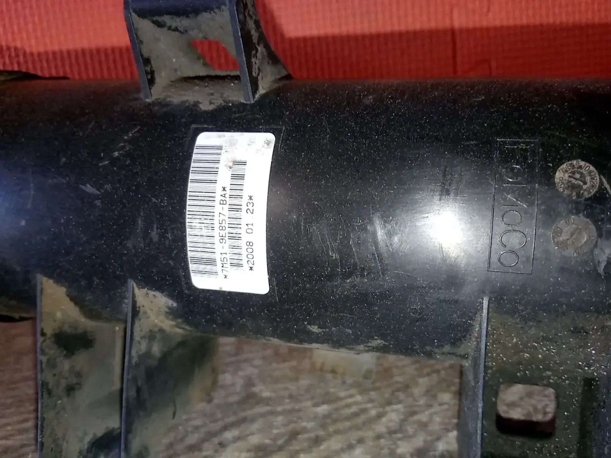 https://ycs.partsauto.market/partsauto-images/thmbs/userImages/a486c87f8955b6e25f9185efee619899/part/d16287d1-2102-4c89-82e8-9824208d2269_1779344426029.jpg