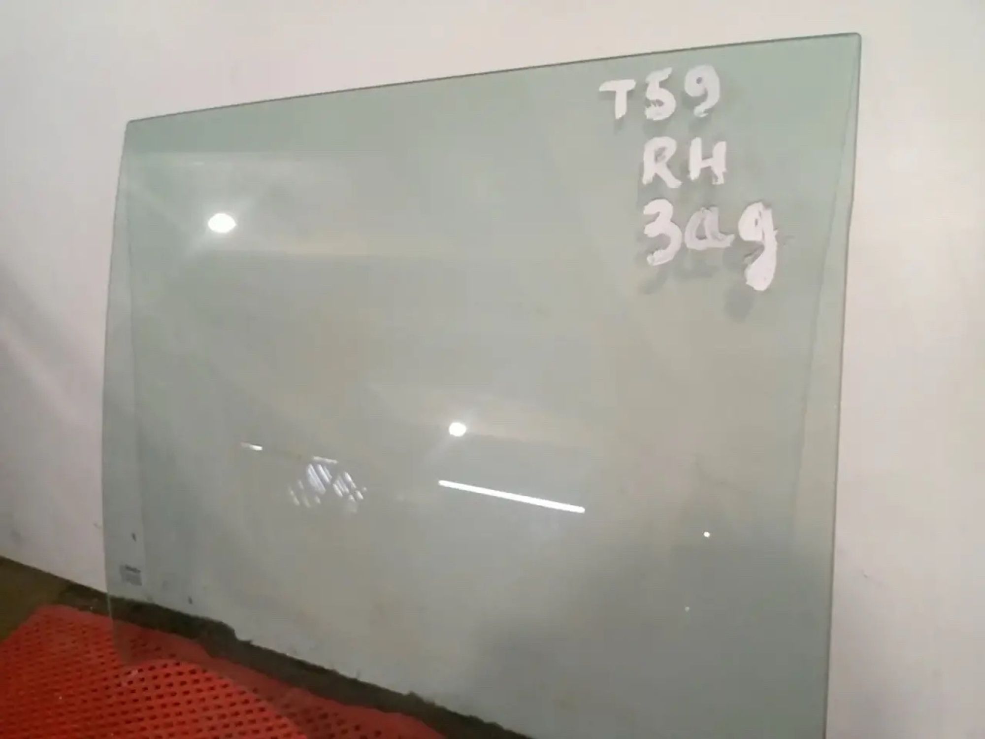 https://ycs.partsauto.market/partsauto-images/thmbs/userImages/a486c87f8955b6e25f9185efee619899/part/d2cf62da-9003-497b-8ffa-d16ff2914c0c_1783547029699.jpg