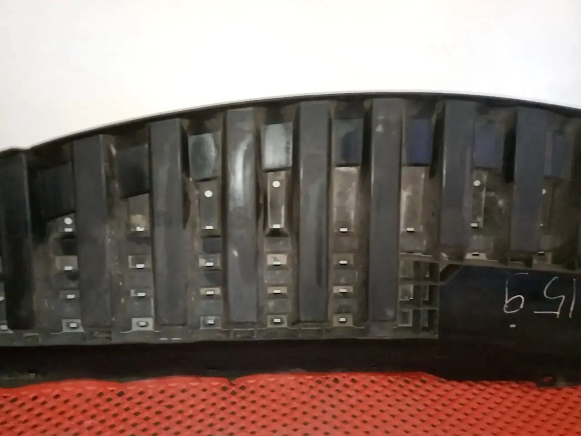 https://ycs.partsauto.market/partsauto-images/thmbs/userImages/a486c87f8955b6e25f9185efee619899/part/d3890624-bbb8-4b61-8f22-9a0dca89bfb9_1779051728261.jpg