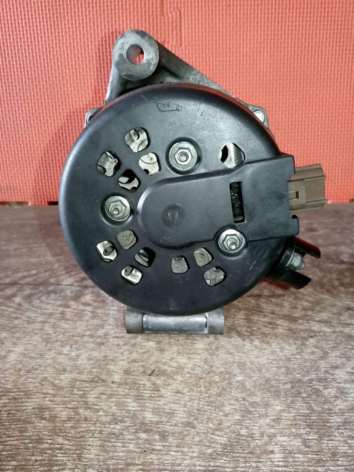 https://ycs.partsauto.market/partsauto-images/thmbs/userImages/a486c87f8955b6e25f9185efee619899/part/d400b434-6e3a-4199-98db-8f665c56629e_1782454554295.jpg