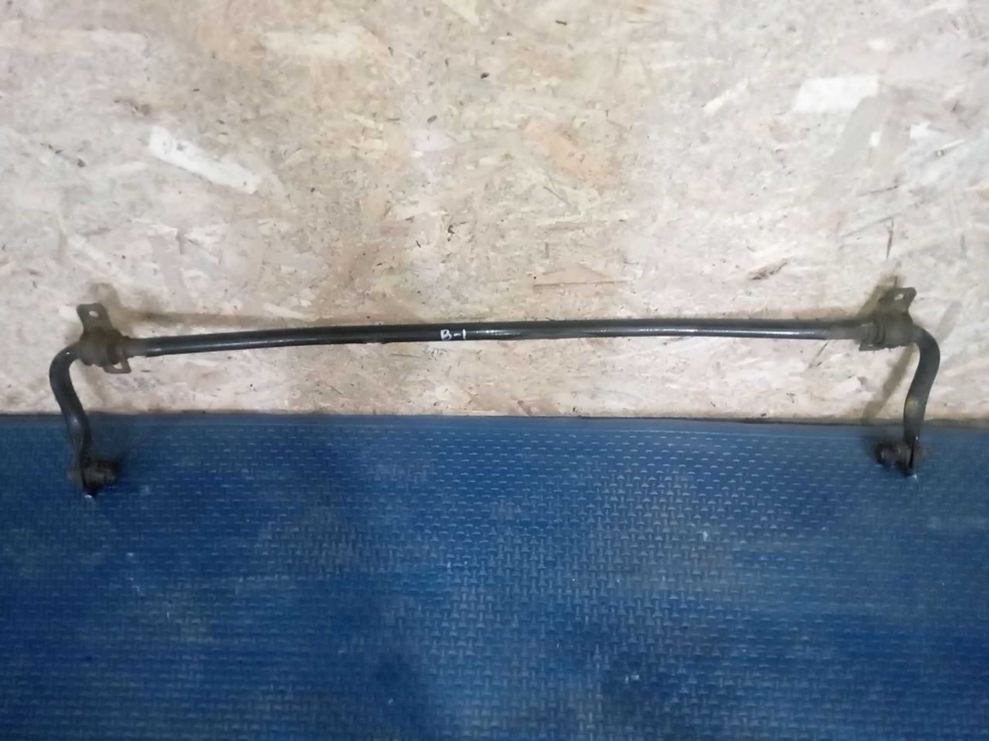 https://ycs.partsauto.market/partsauto-images/thmbs/userImages/a486c87f8955b6e25f9185efee619899/part/d44686c0-5759-4eab-8214-2c19ecb43903_1775856305088.jpg