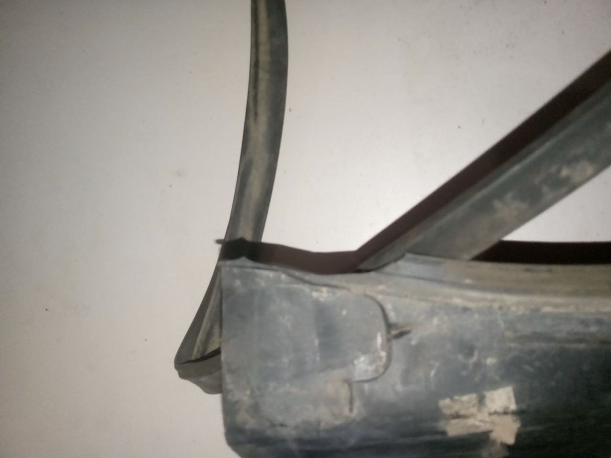 https://ycs.partsauto.market/partsauto-images/thmbs/userImages/a486c87f8955b6e25f9185efee619899/part/d4907de9-d13a-4069-b4e3-4f329909f923_1775855078369.jpg