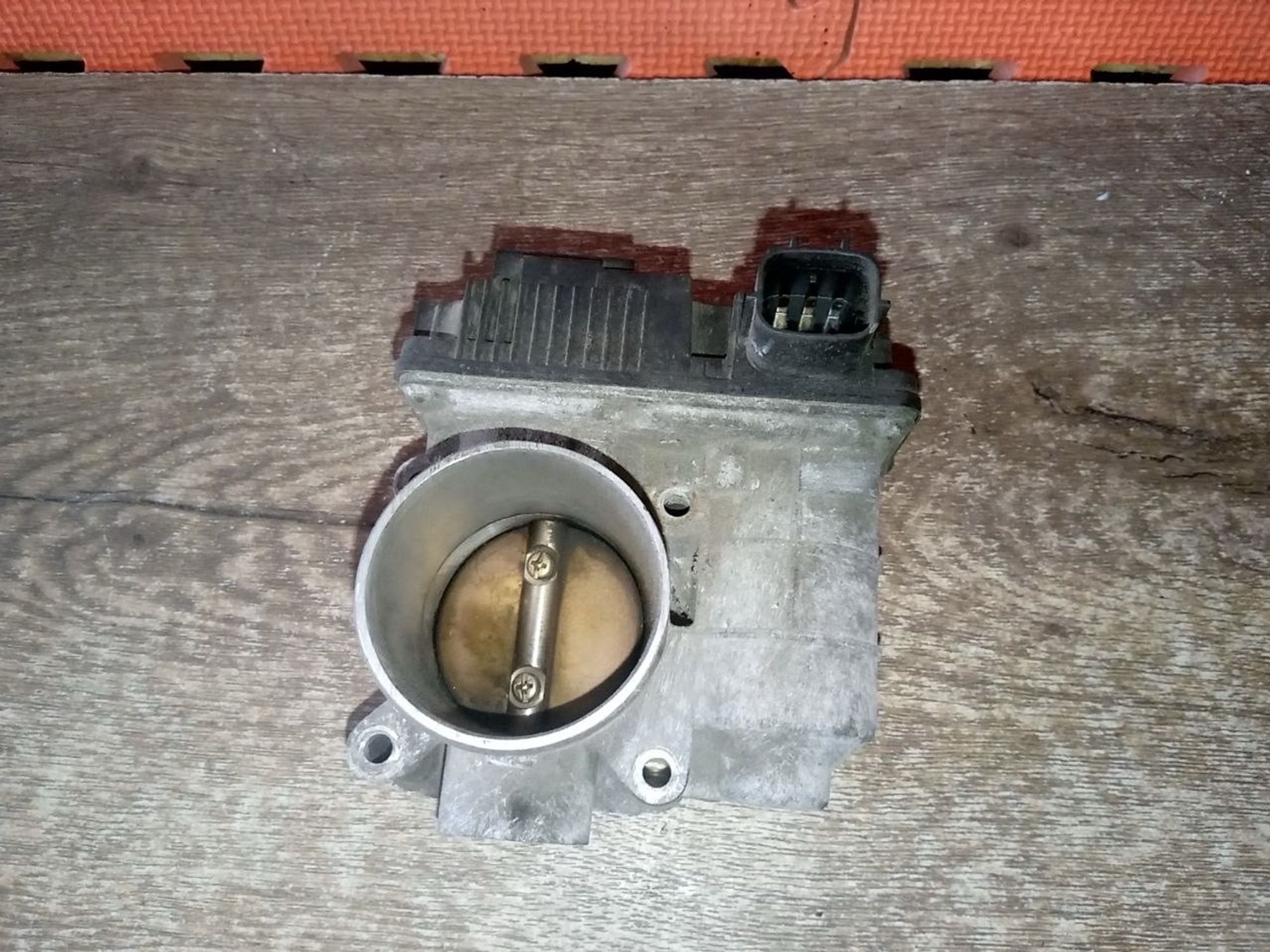 https://ycs.partsauto.market/partsauto-images/thmbs/userImages/a486c87f8955b6e25f9185efee619899/part/d4d4ba39-e865-4a63-bc7d-fe1b30026778_1775855055068.jpg