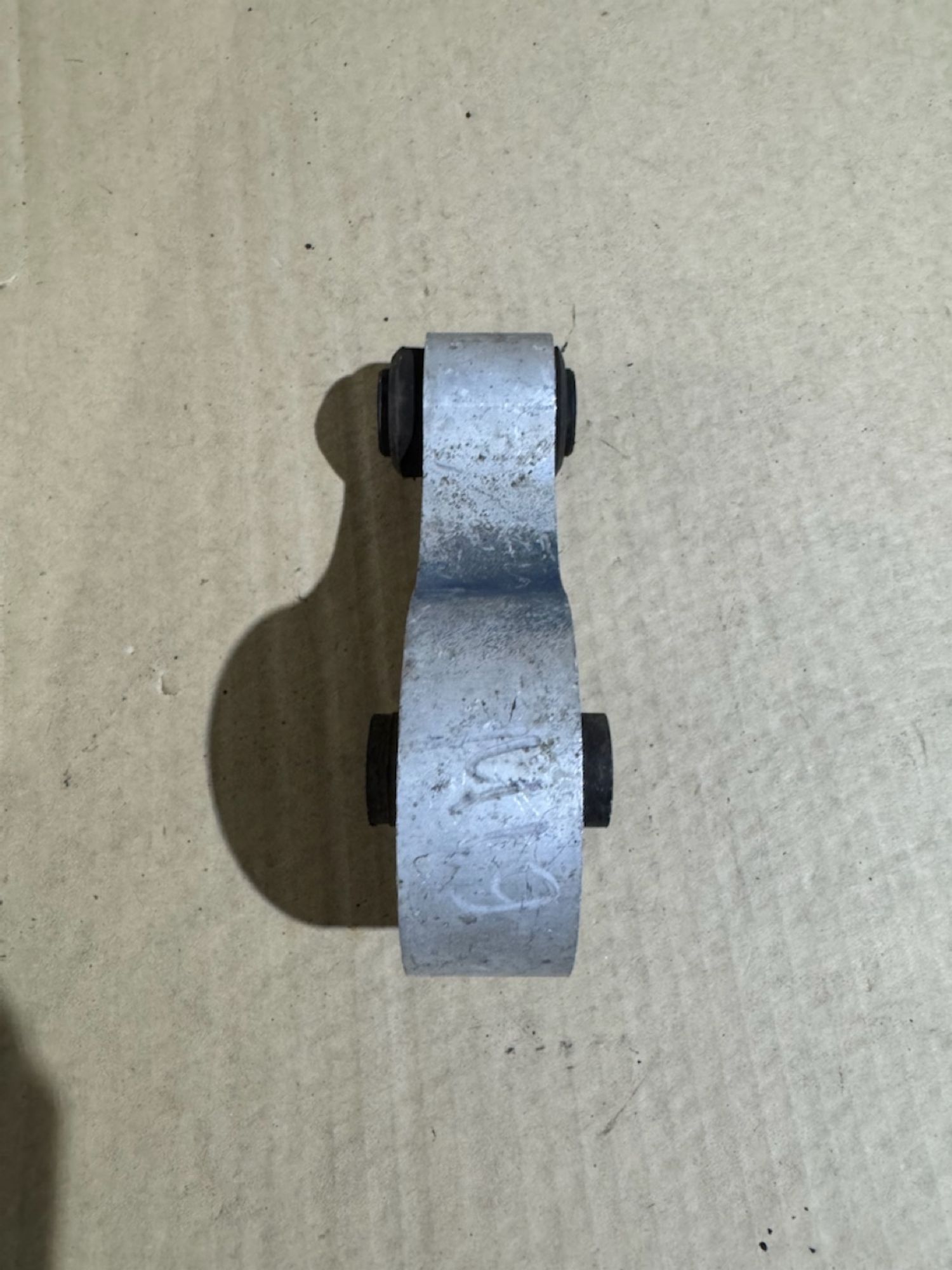 https://ycs.partsauto.market/partsauto-images/thmbs/userImages/a486c87f8955b6e25f9185efee619899/part/d541984c-0e39-4a48-8244-e3eac3ac9485_1786351712911.jpg