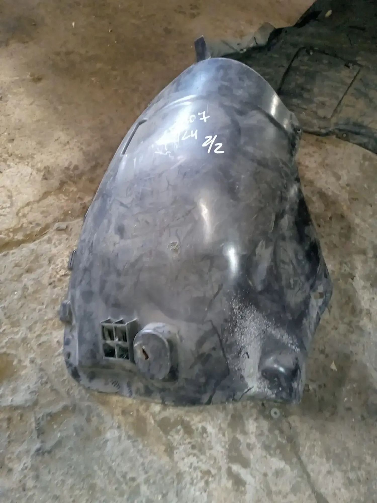 https://ycs.partsauto.market/partsauto-images/thmbs/userImages/a486c87f8955b6e25f9185efee619899/part/d600fd43-b5ca-4be9-916a-b279b5e320c7_1775854705227.jpg