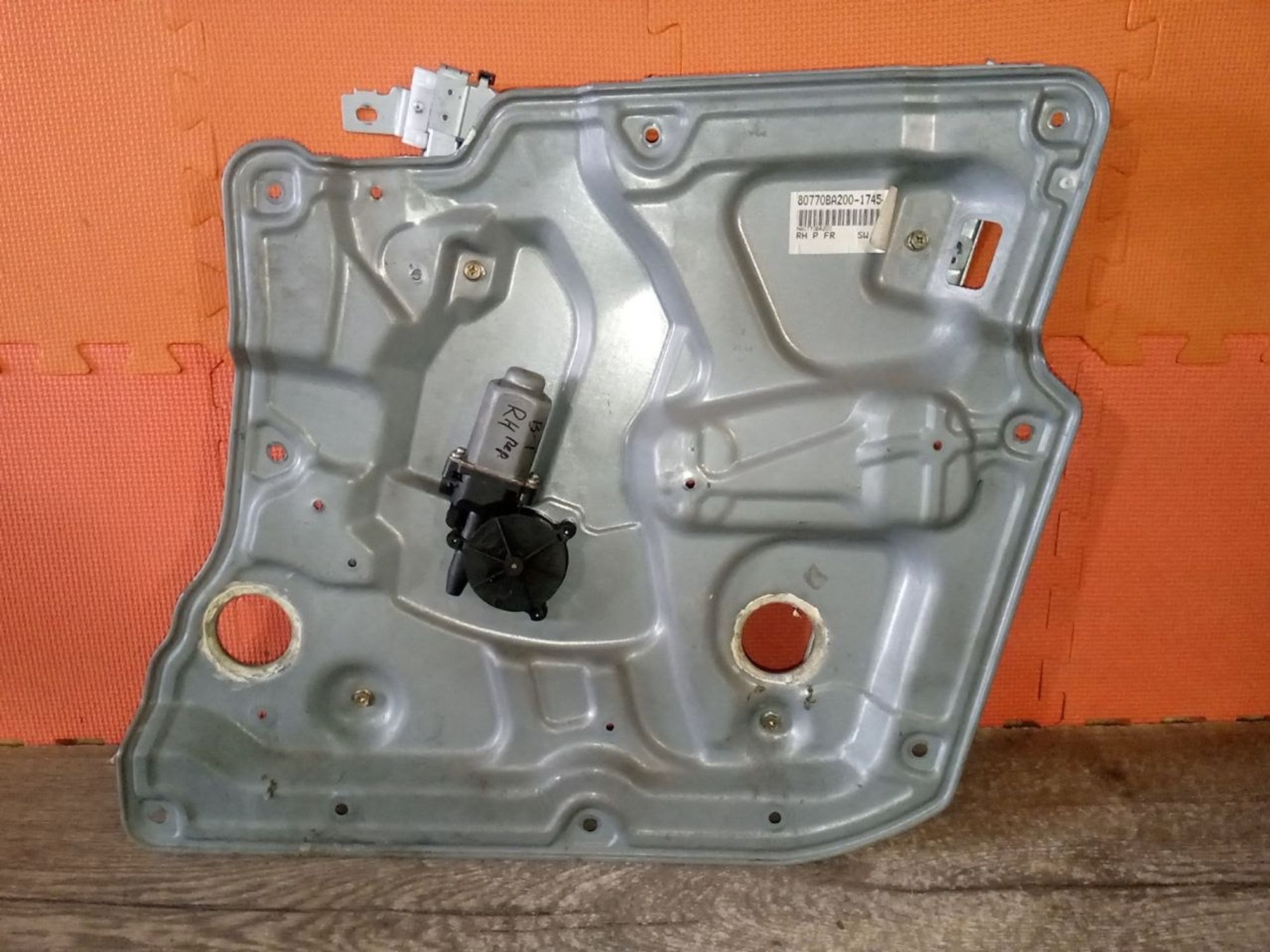 https://ycs.partsauto.market/partsauto-images/thmbs/userImages/a486c87f8955b6e25f9185efee619899/part/d6952853-6632-41b6-a2fa-fd41c391ff6a_1775856416404.jpg