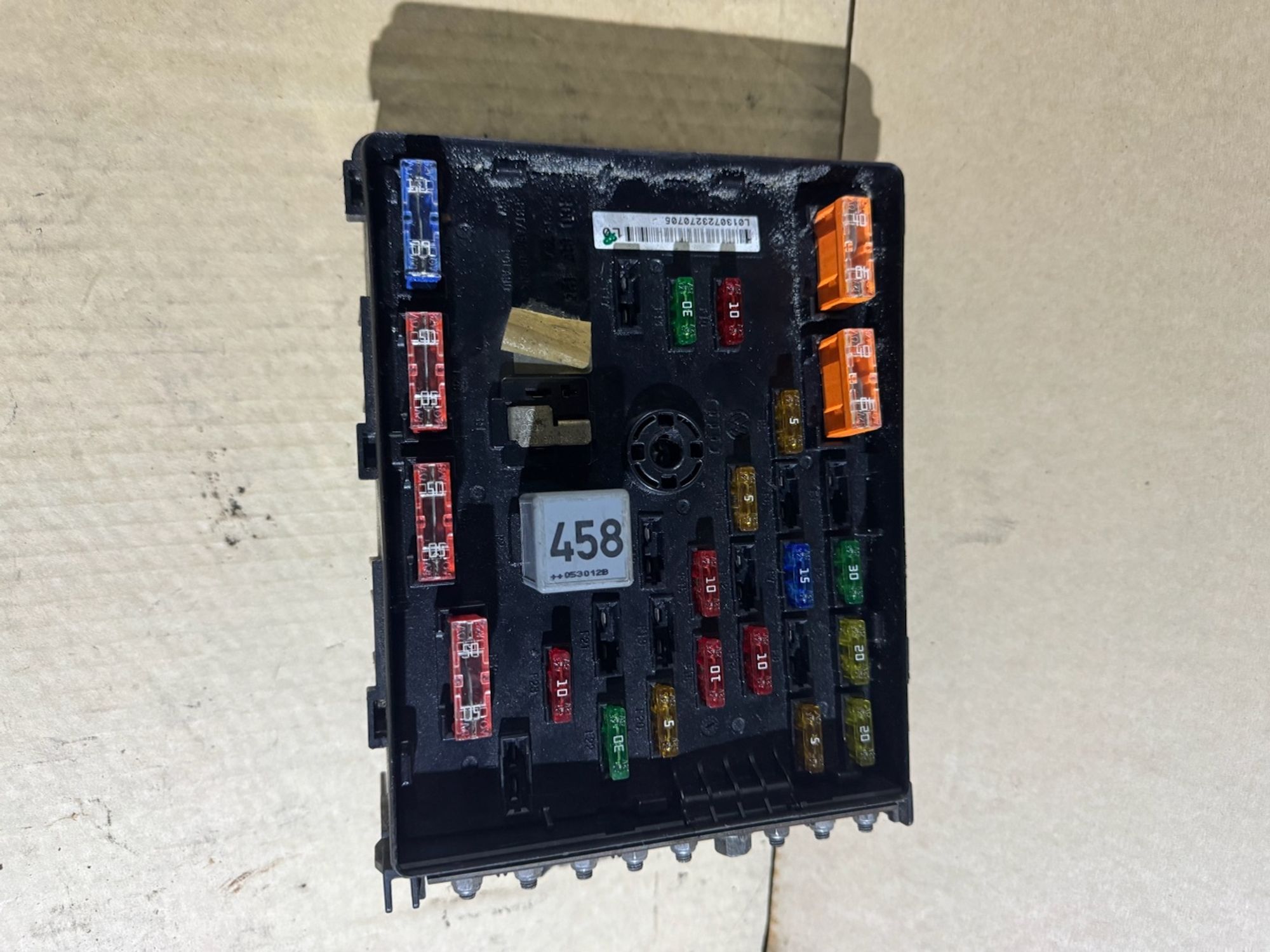 https://ycs.partsauto.market/partsauto-images/thmbs/userImages/a486c87f8955b6e25f9185efee619899/part/d8660763-709a-4aa7-b2e5-93bfea6f6029_1786912284793.jpg