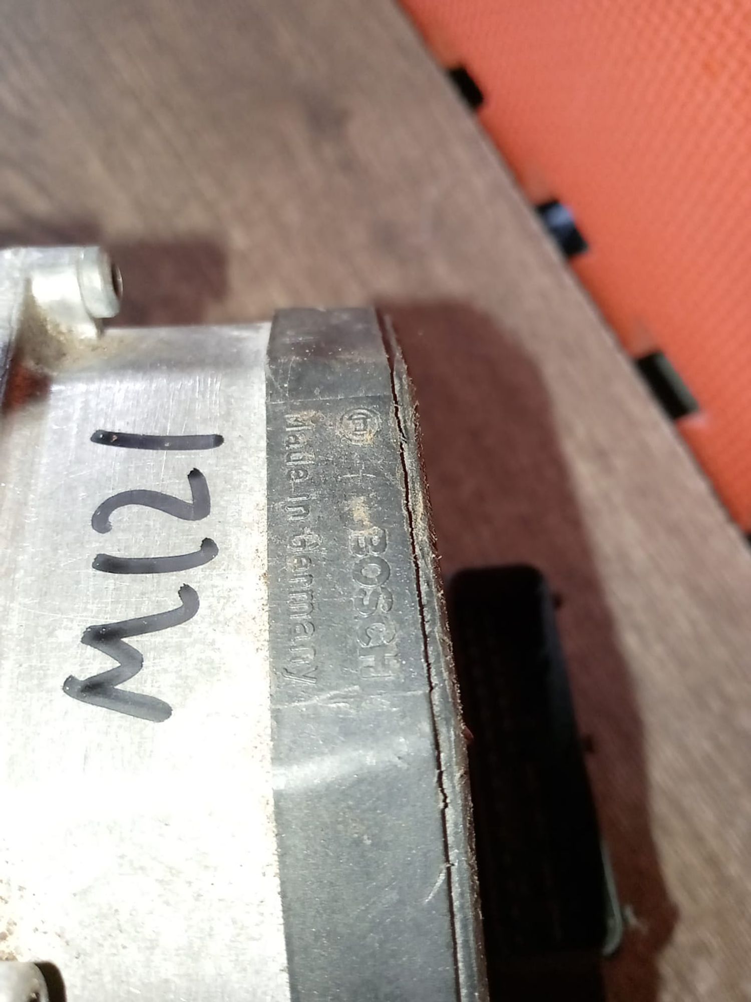 https://ycs.partsauto.market/partsauto-images/thmbs/userImages/a486c87f8955b6e25f9185efee619899/part/d978eaa1-fc8a-4c6e-8faf-583b8e032b3c_1785328128594.jpg