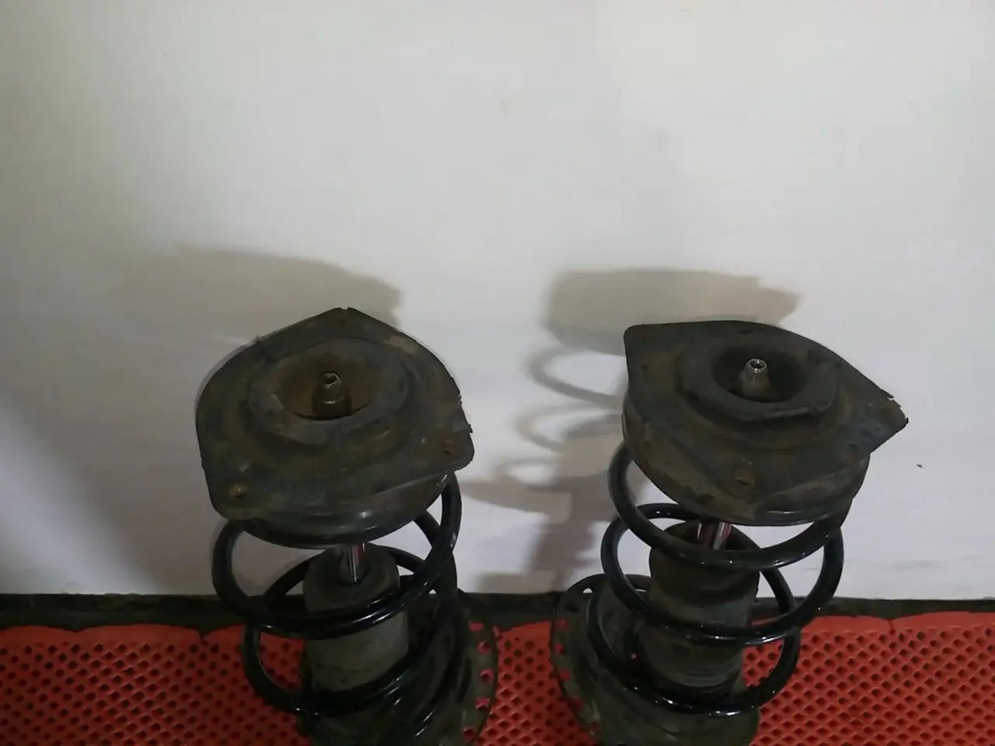 https://ycs.partsauto.market/partsauto-images/thmbs/userImages/a486c87f8955b6e25f9185efee619899/part/da9e466b-44fe-49a0-92f9-52946f9e4618_1779793374980.jpg