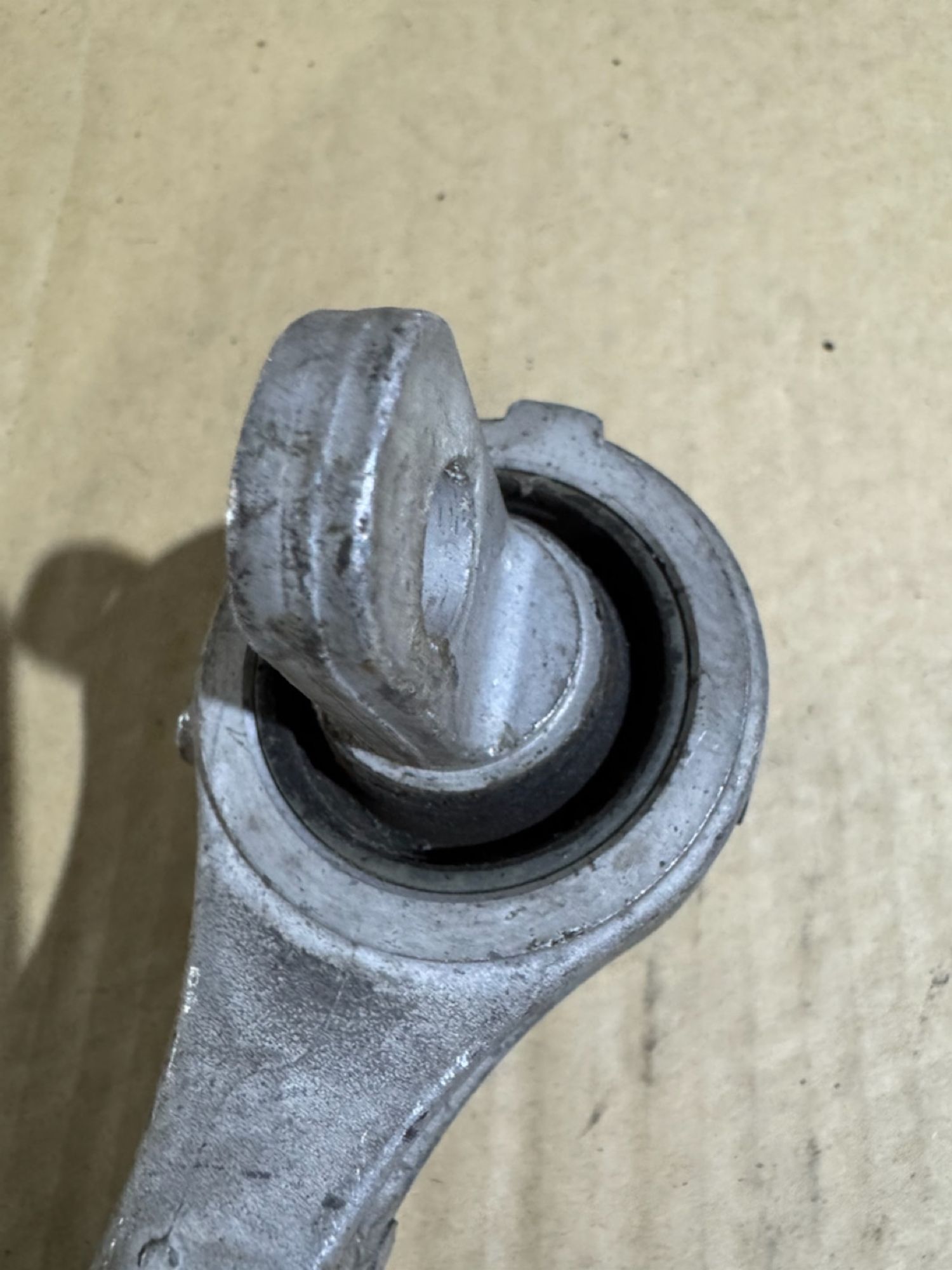 https://ycs.partsauto.market/partsauto-images/thmbs/userImages/a486c87f8955b6e25f9185efee619899/part/db38230e-40e2-4a30-a763-dda1fad934f0_1786352093335.jpg