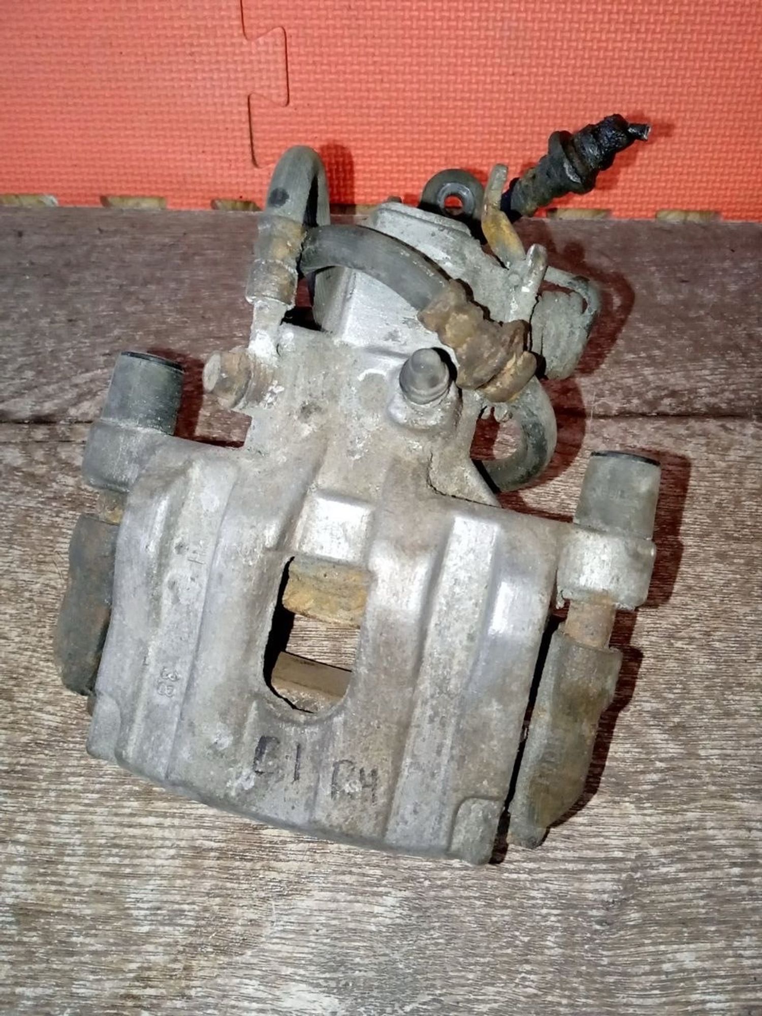 https://ycs.partsauto.market/partsauto-images/thmbs/userImages/a486c87f8955b6e25f9185efee619899/part/db5c3654-ab3e-45ca-b6c6-d93673571ace_1775856252366.jpg
