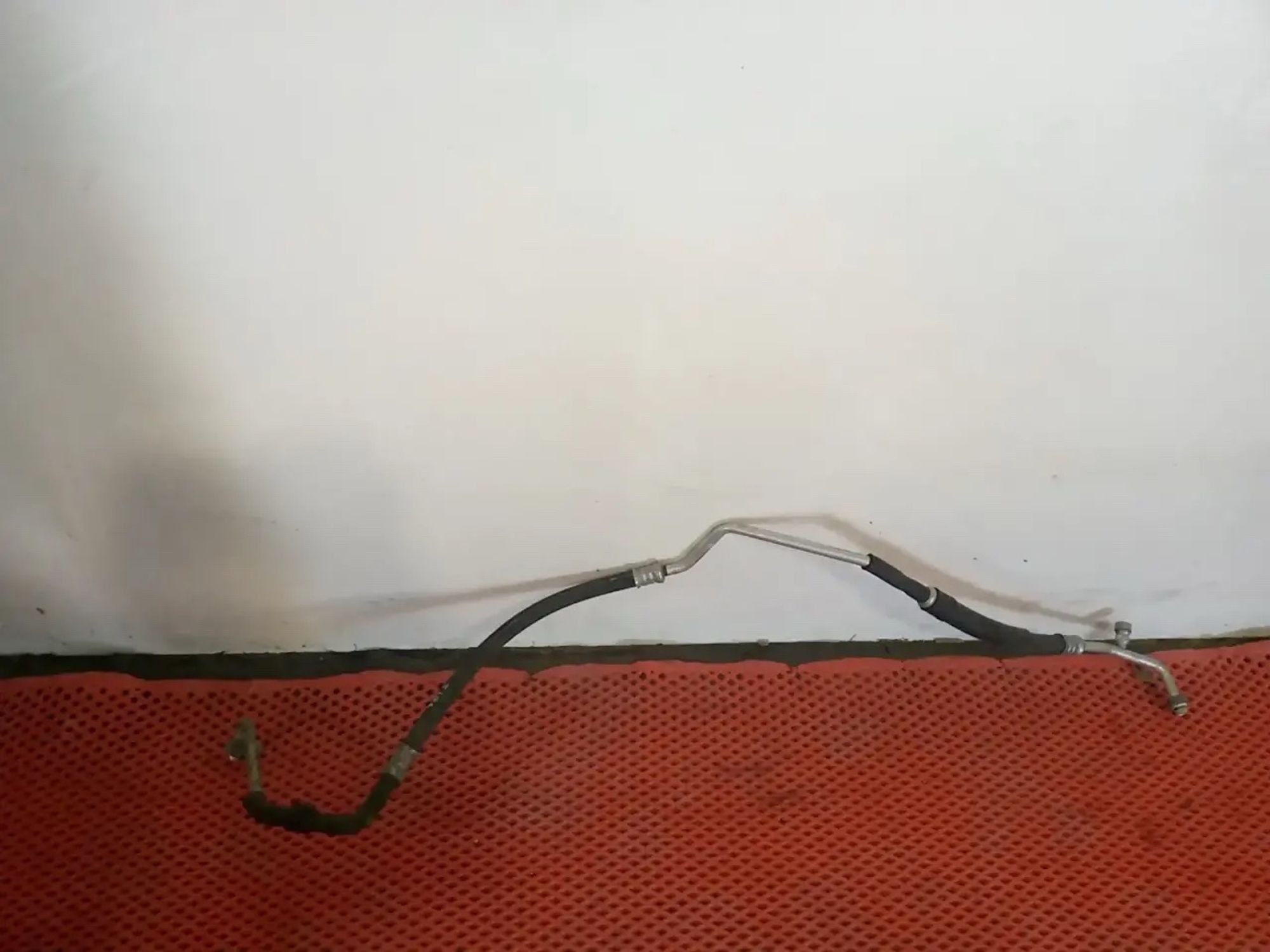 https://ycs.partsauto.market/partsauto-images/thmbs/userImages/a486c87f8955b6e25f9185efee619899/part/dbb3016c-4d16-4a66-b084-045385b9385c_1785182035356.jpg