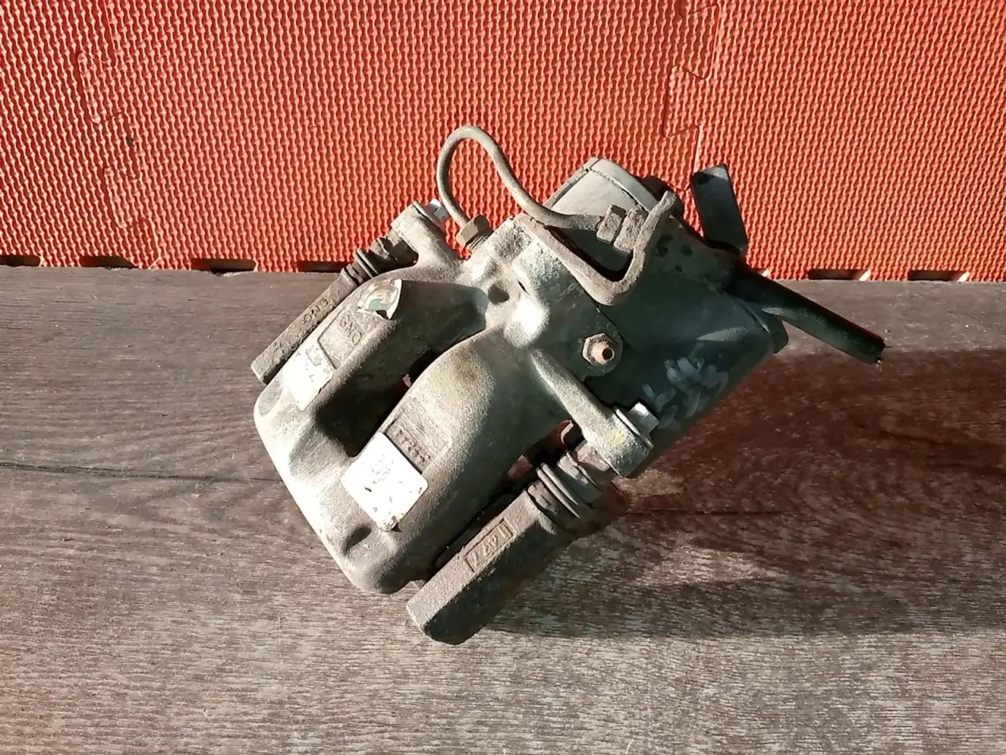 https://ycs.partsauto.market/partsauto-images/thmbs/userImages/a486c87f8955b6e25f9185efee619899/part/dbb978bb-b26f-4775-9eaf-778a4a38701f_1779344242007.jpg