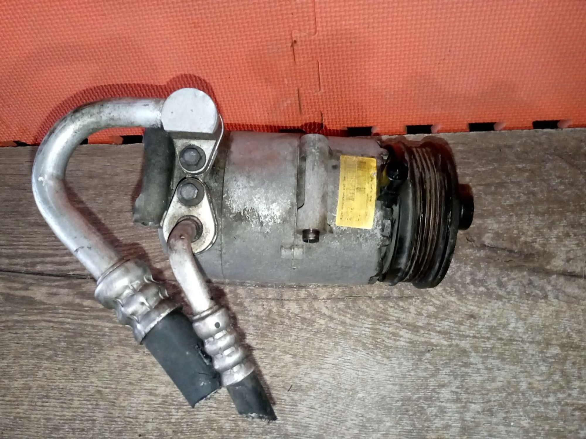 https://ycs.partsauto.market/partsauto-images/thmbs/userImages/a486c87f8955b6e25f9185efee619899/part/dbedfaea-17f7-47c0-8c04-13a7c84f9bd7_1782454214220.jpg