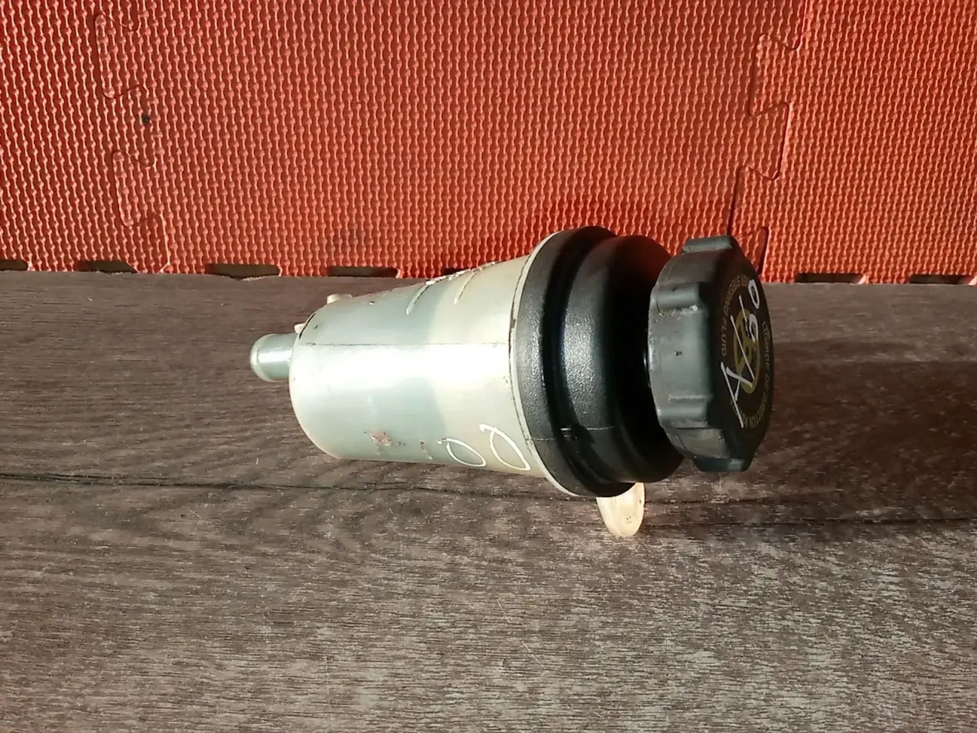 https://ycs.partsauto.market/partsauto-images/thmbs/userImages/a486c87f8955b6e25f9185efee619899/part/dcb3b274-7795-4661-ba30-4103495711e3_1779344232530.jpg