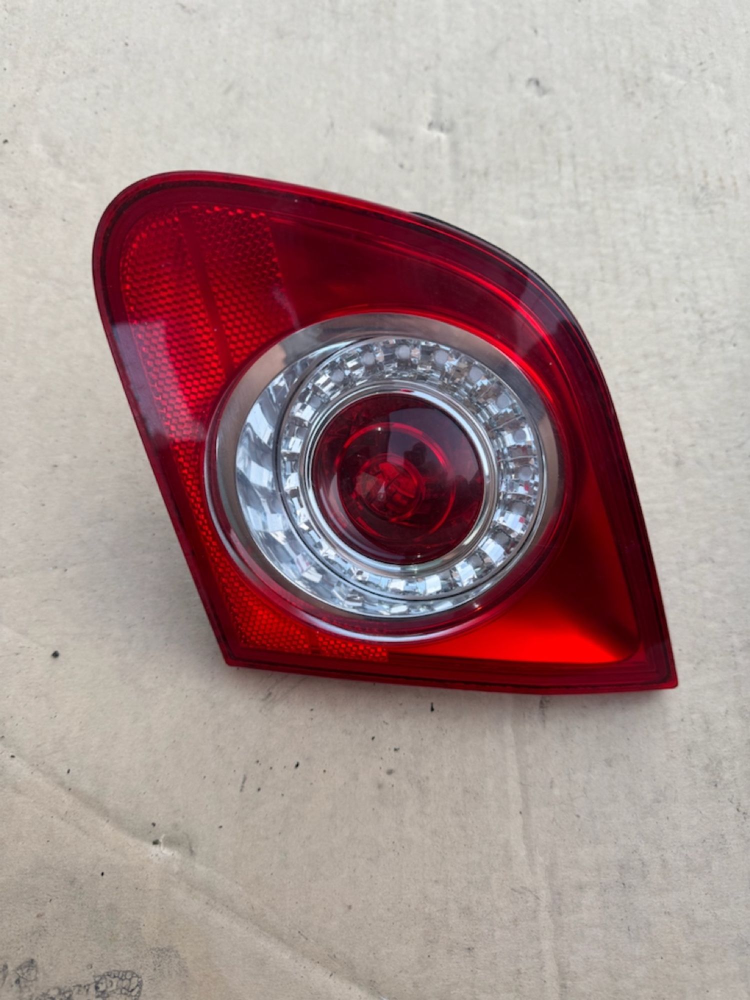 https://ycs.partsauto.market/partsauto-images/thmbs/userImages/a486c87f8955b6e25f9185efee619899/part/dcf5a51b-edea-4539-9574-516ab5daa2e1_1786343253435.jpg