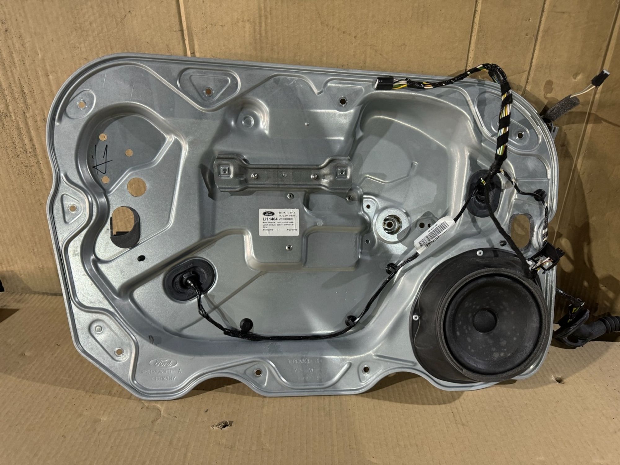 https://ycs.partsauto.market/partsauto-images/thmbs/userImages/a486c87f8955b6e25f9185efee619899/part/de51c433-fa66-4676-b4a2-b351c68955ac_1779786446788.jpg