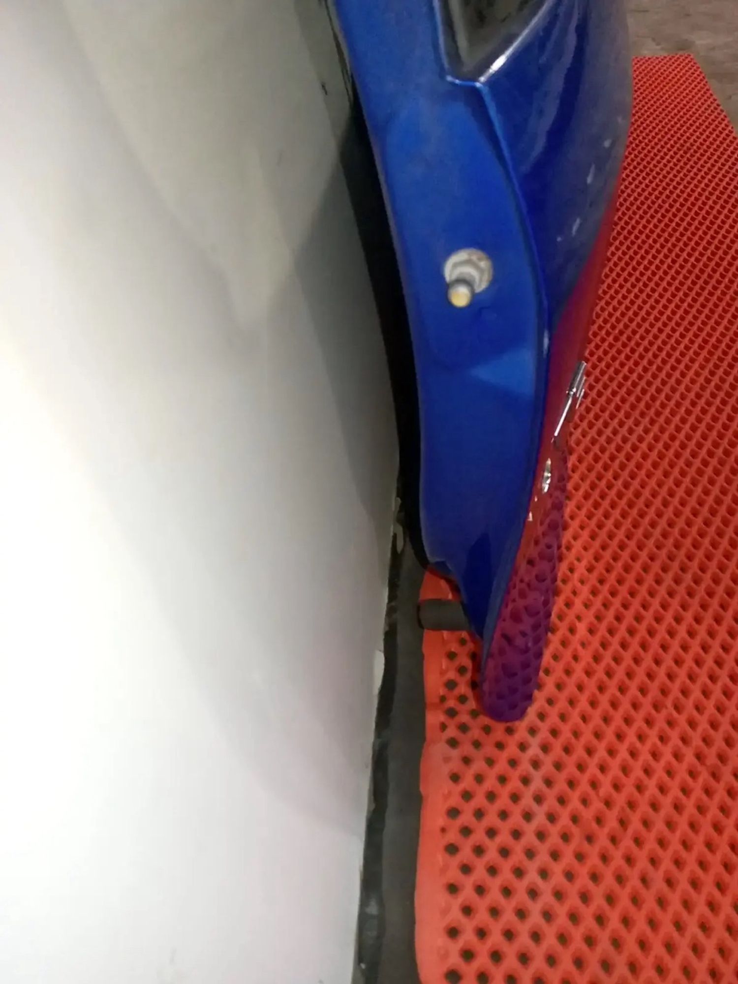 https://ycs.partsauto.market/partsauto-images/thmbs/userImages/a486c87f8955b6e25f9185efee619899/part/df59b7b8-fe11-4a4c-85ad-d937b0828254_1778610891868.jpg