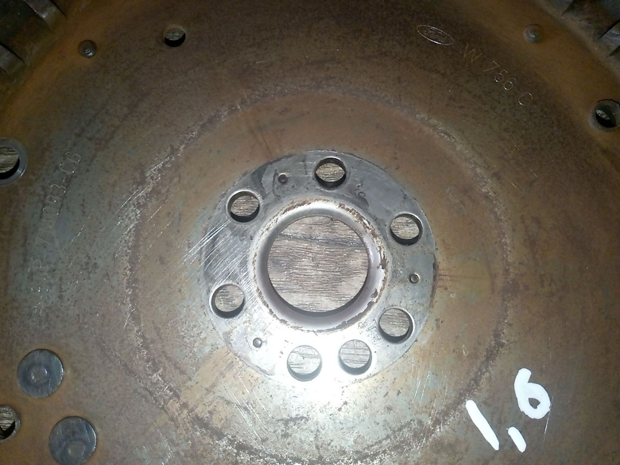 https://ycs.partsauto.market/partsauto-images/thmbs/userImages/a486c87f8955b6e25f9185efee619899/part/df679c73-4f19-4c25-85aa-8e60263c44ce_1782395931840.jpg