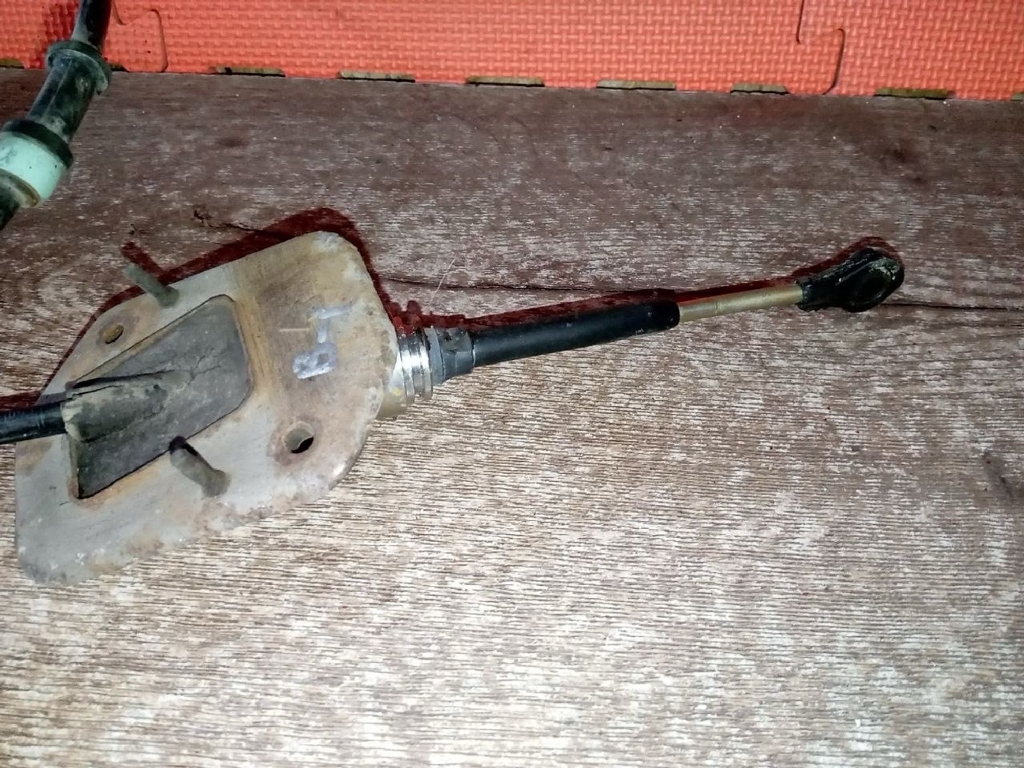 https://ycs.partsauto.market/partsauto-images/thmbs/userImages/a486c87f8955b6e25f9185efee619899/part/e0e9d497-adbf-44a7-8c16-5436aeb965f7_1775856164640.jpg