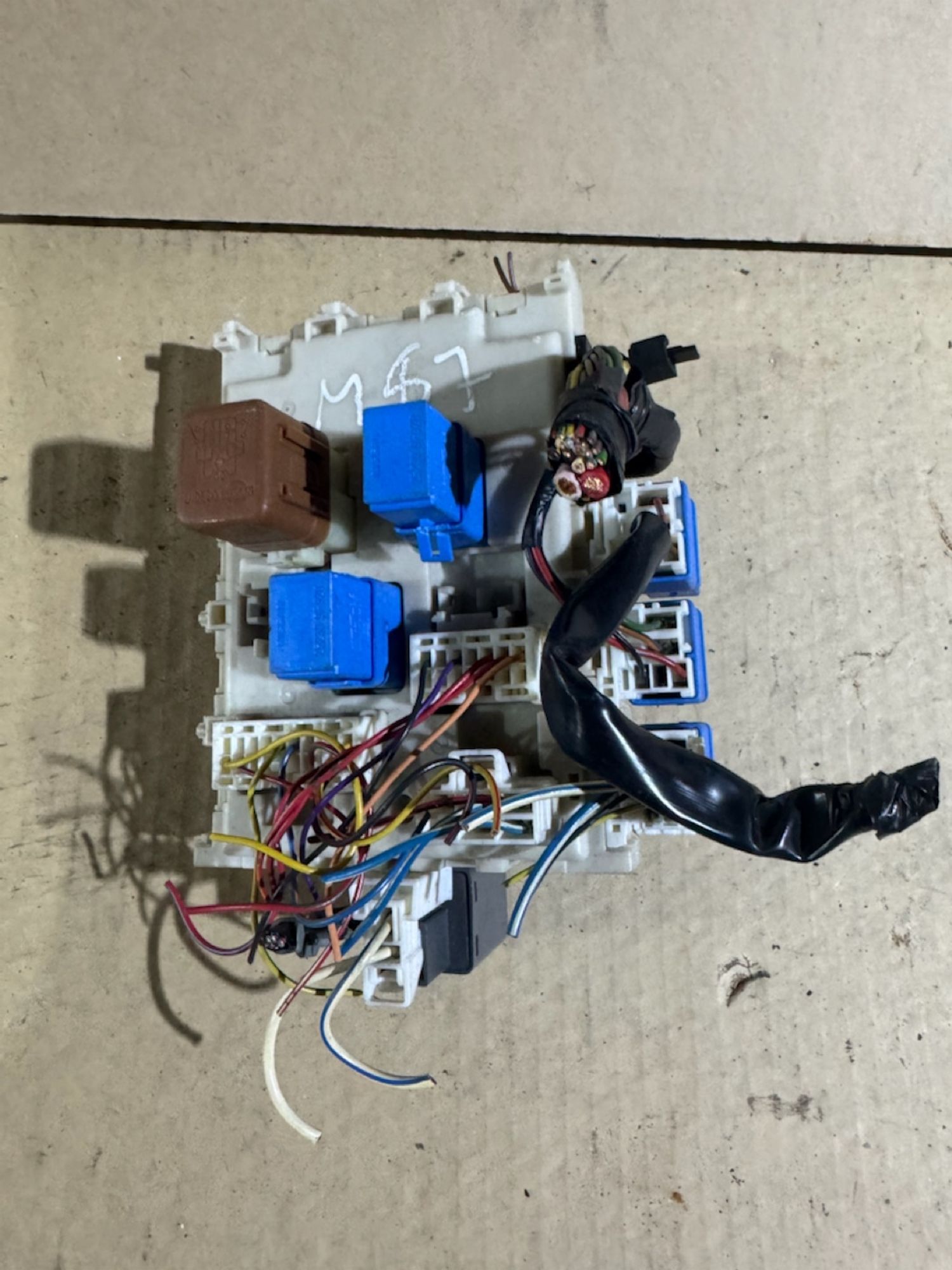 https://ycs.partsauto.market/partsauto-images/thmbs/userImages/a486c87f8955b6e25f9185efee619899/part/e10f3202-abb6-438a-b5f7-b96cf495ad71_1786910867816.jpg