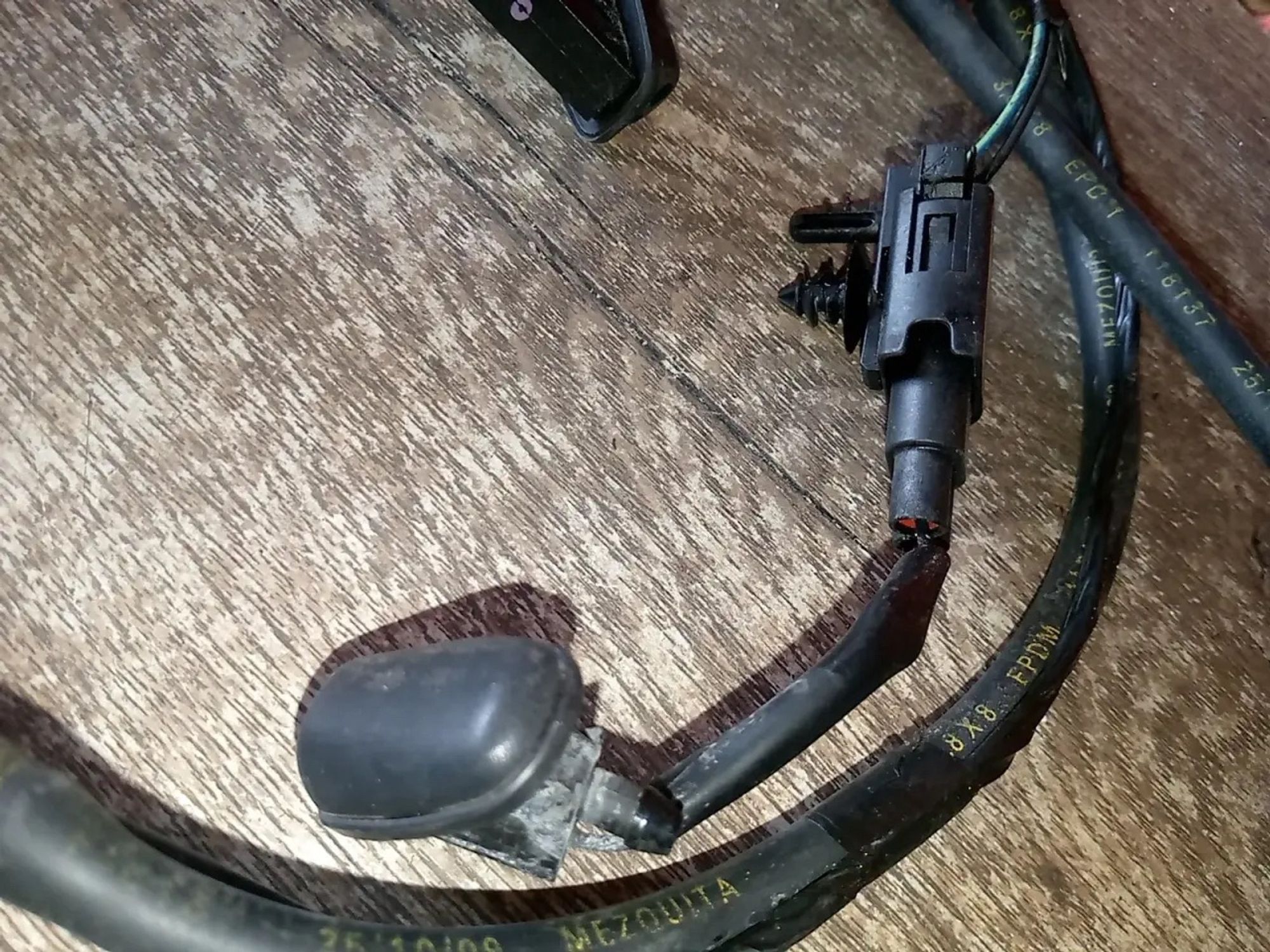 https://ycs.partsauto.market/partsauto-images/thmbs/userImages/a486c87f8955b6e25f9185efee619899/part/e293d508-4f35-409c-abbe-58512311108f_1779793083251.jpg