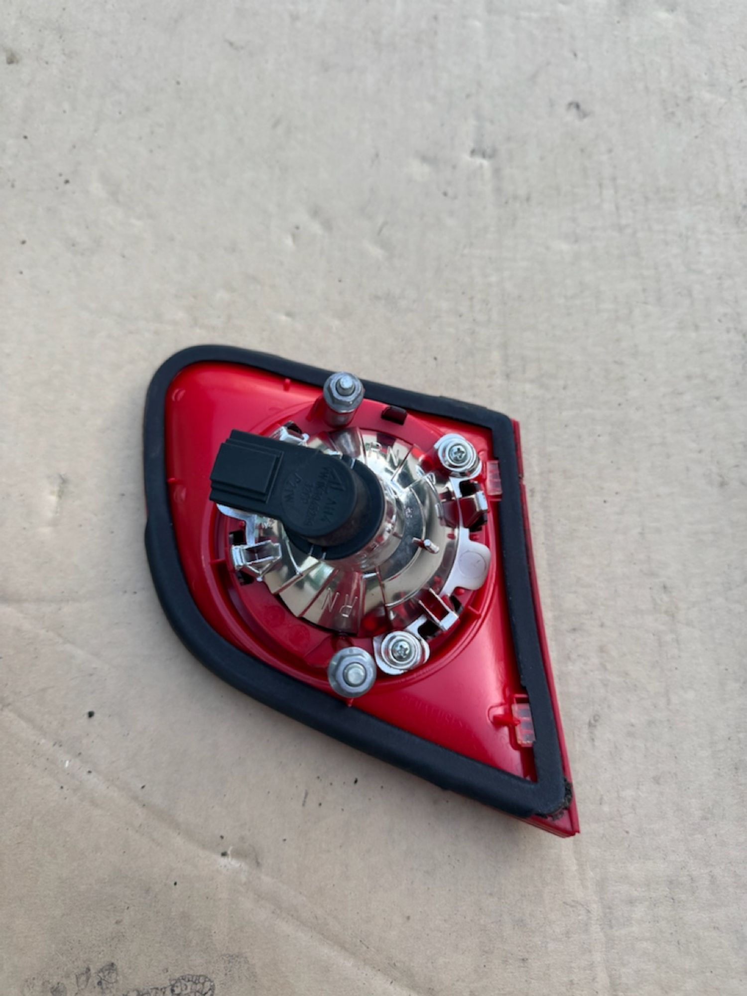 https://ycs.partsauto.market/partsauto-images/thmbs/userImages/a486c87f8955b6e25f9185efee619899/part/e406e206-3040-4d96-ba69-1052bd202250_1786343254206.jpg