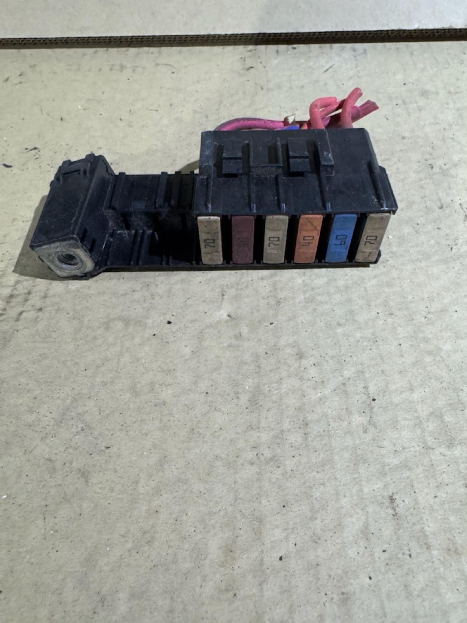 https://ycs.partsauto.market/partsauto-images/thmbs/userImages/a486c87f8955b6e25f9185efee619899/part/e5046d07-934e-444d-b640-2d5869ce3e62_1786915200551.jpg