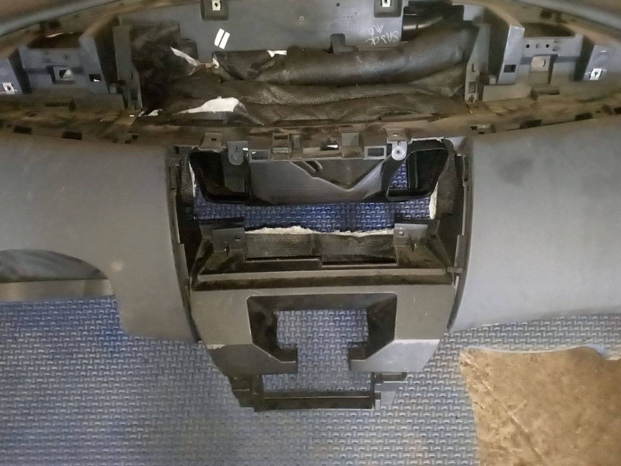 https://ycs.partsauto.market/partsauto-images/thmbs/userImages/a486c87f8955b6e25f9185efee619899/part/e6914382-730c-45c6-a6b4-80c58437e8b4_1775856302245.jpg