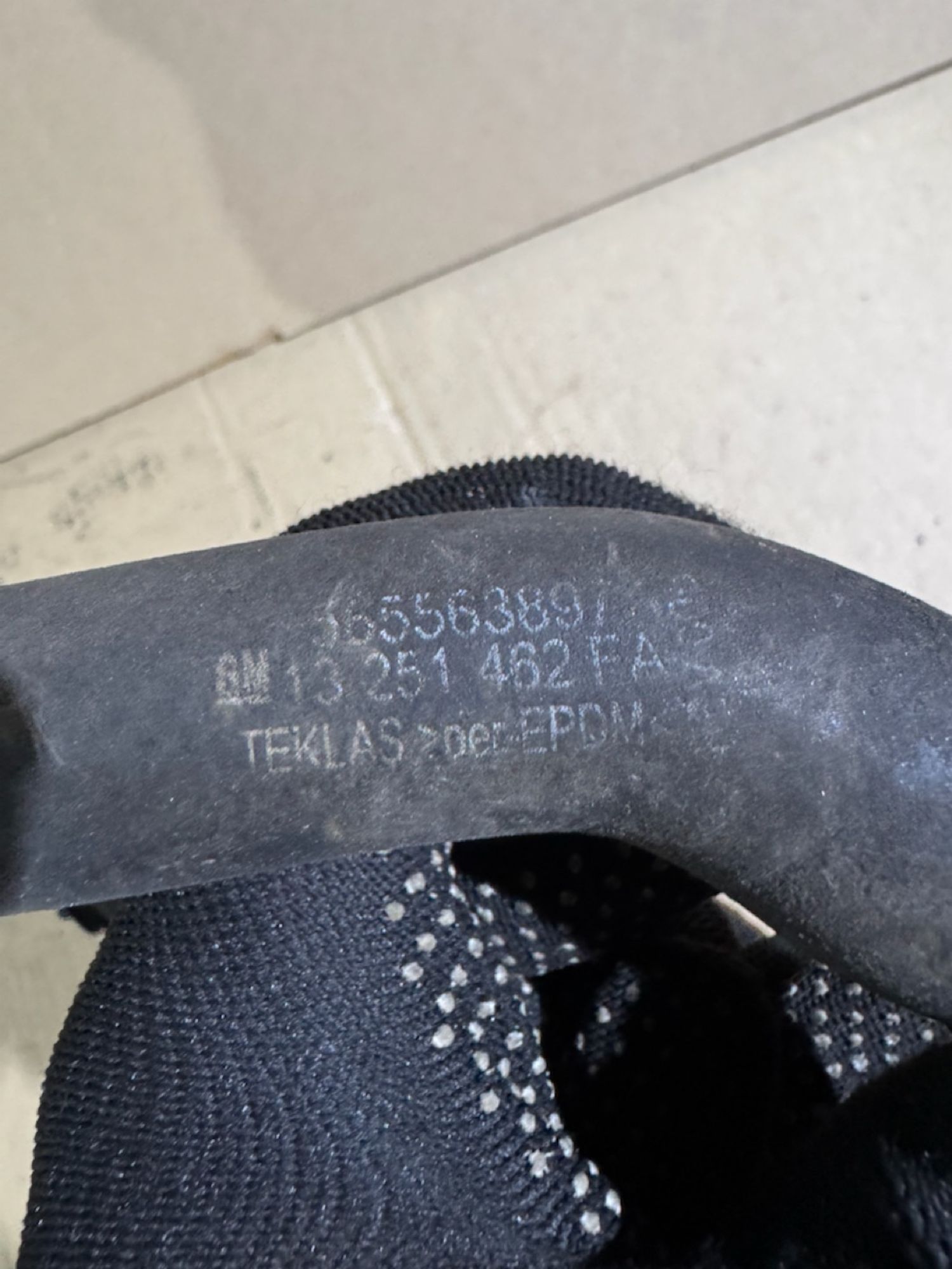 https://ycs.partsauto.market/partsauto-images/thmbs/userImages/a486c87f8955b6e25f9185efee619899/part/e6fe164f-f9d3-42a1-ae04-3f1edf14e9f9_1786343926581.jpg