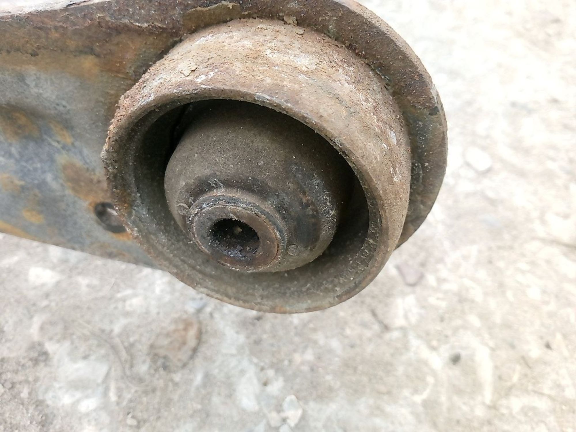 https://ycs.partsauto.market/partsauto-images/thmbs/userImages/a486c87f8955b6e25f9185efee619899/part/e75fb327-457a-431f-9e26-4adbc036c781_1775856539610.jpg