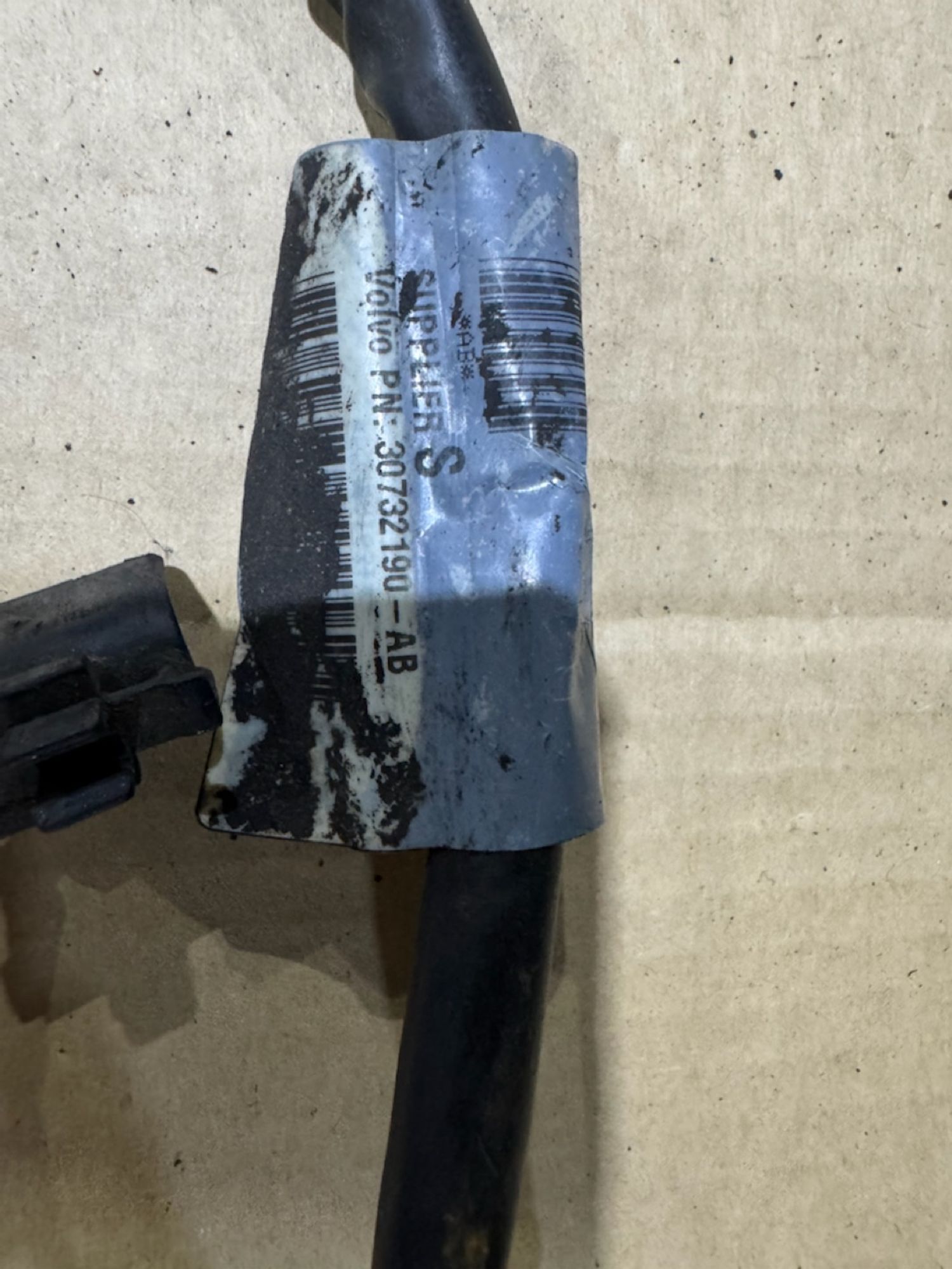 https://ycs.partsauto.market/partsauto-images/thmbs/userImages/a486c87f8955b6e25f9185efee619899/part/e787be21-26b3-49c5-9ee8-bb4be71debc2_1784966947801.jpg