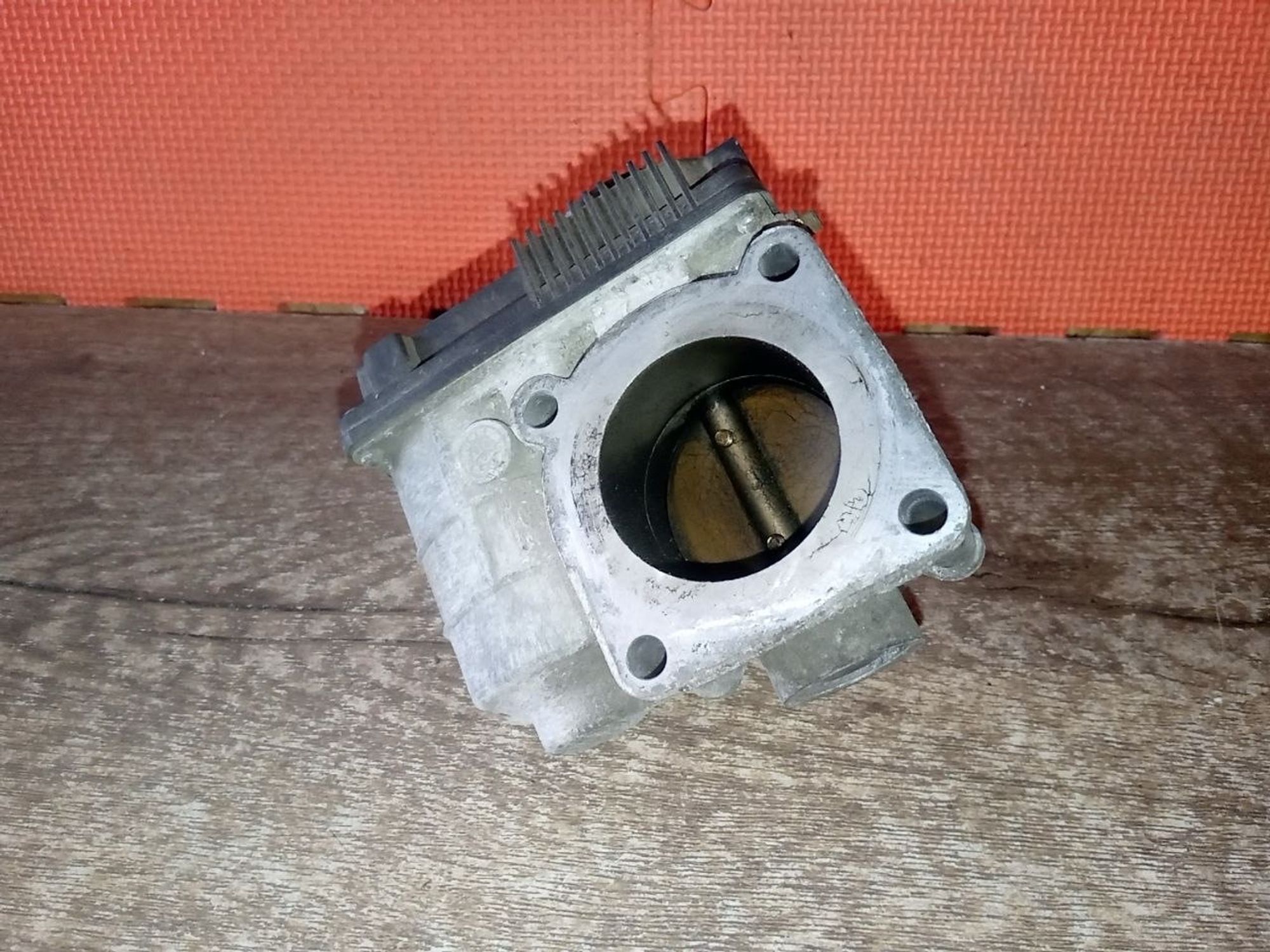 https://ycs.partsauto.market/partsauto-images/thmbs/userImages/a486c87f8955b6e25f9185efee619899/part/e7f554cf-3b73-45b3-b7f5-a42b28a33d8a_1775855053690.jpg