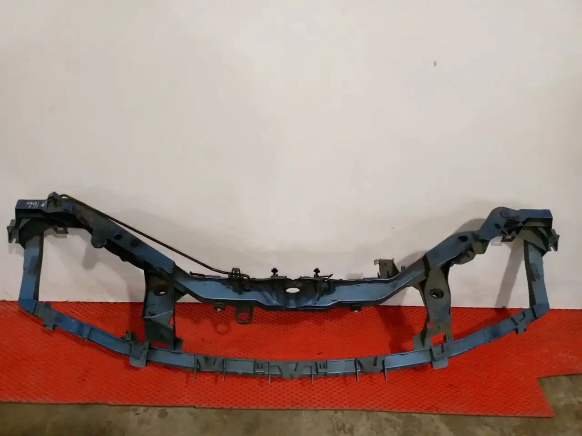 https://ycs.partsauto.market/partsauto-images/thmbs/userImages/a486c87f8955b6e25f9185efee619899/part/e8564307-9c1e-4b6e-89d3-73fef6c3296f_1778653148403.jpg