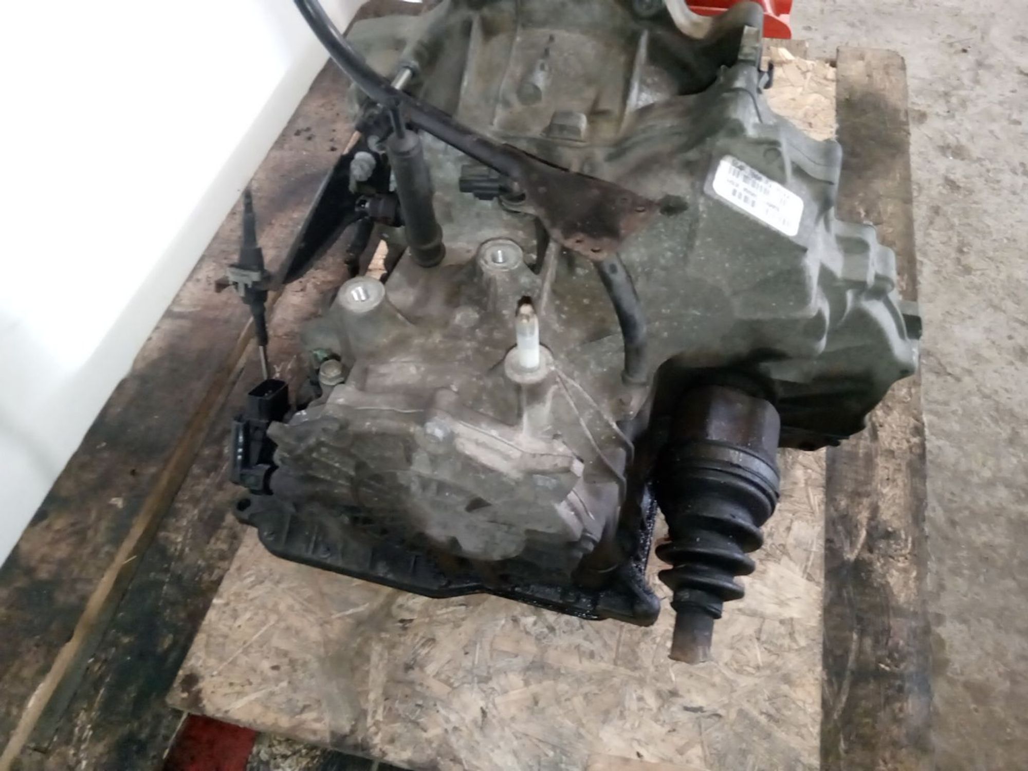 https://ycs.partsauto.market/partsauto-images/thmbs/userImages/a486c87f8955b6e25f9185efee619899/part/e9da0ca8-fdd7-40c3-8bbd-cf9d108ca93b_1782454855159.jpg