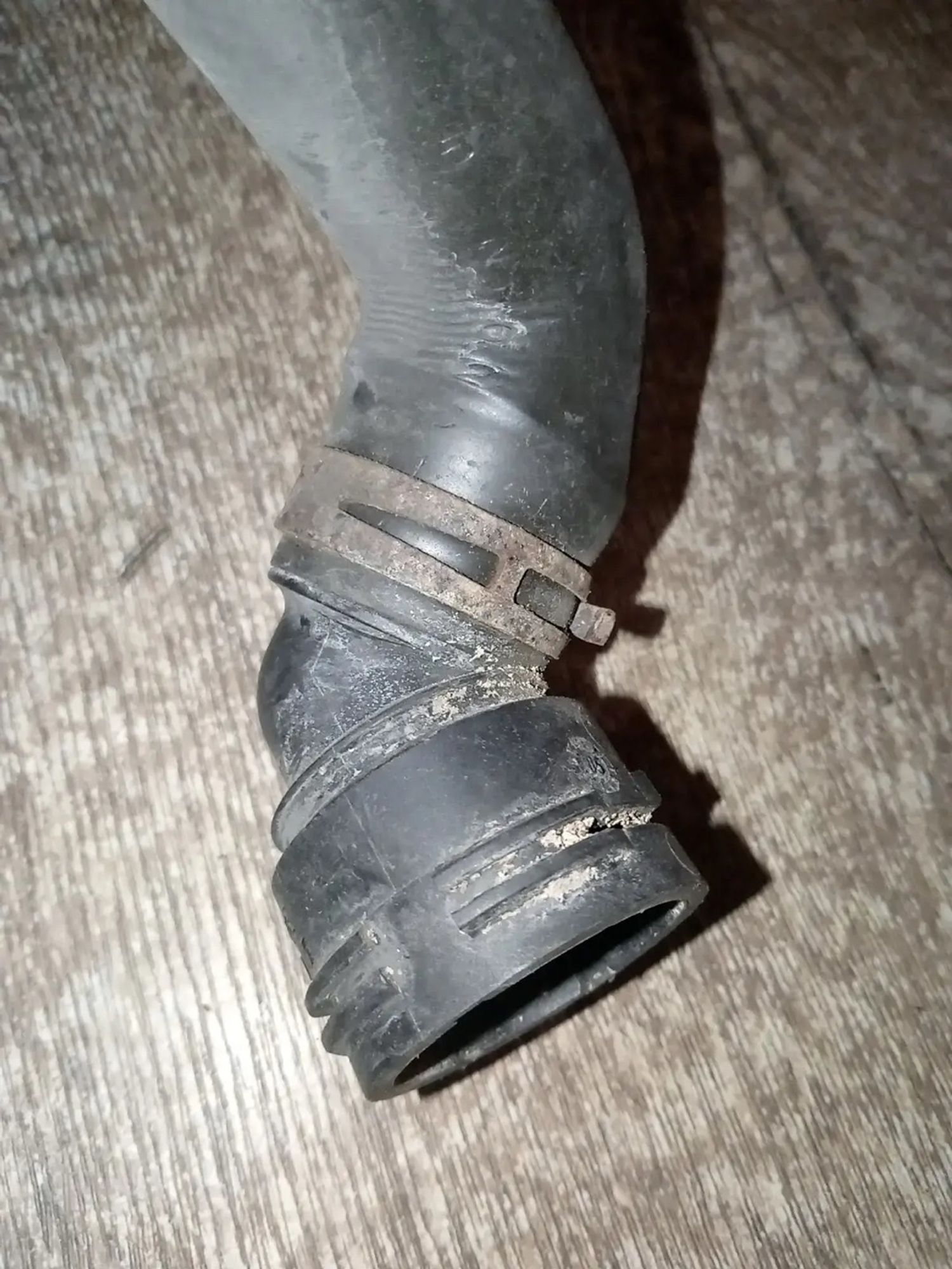 https://ycs.partsauto.market/partsauto-images/thmbs/userImages/a486c87f8955b6e25f9185efee619899/part/eb3b8232-df32-45c9-9f96-5c3c9e468672_1787000196967.jpg